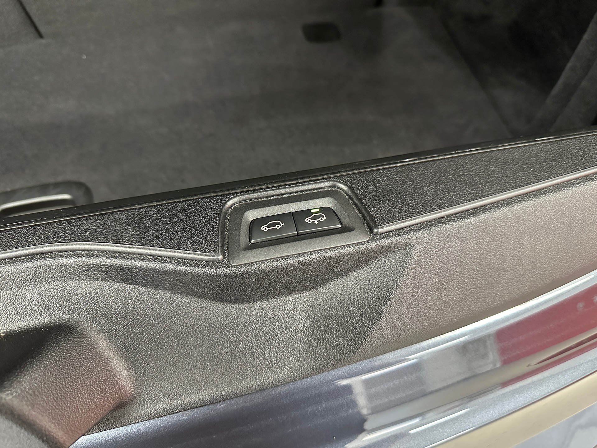 BMW X5 xDrive M50d Steptronic 7 Plätze, AHK, Sitzheizung und Belüftung-image-17