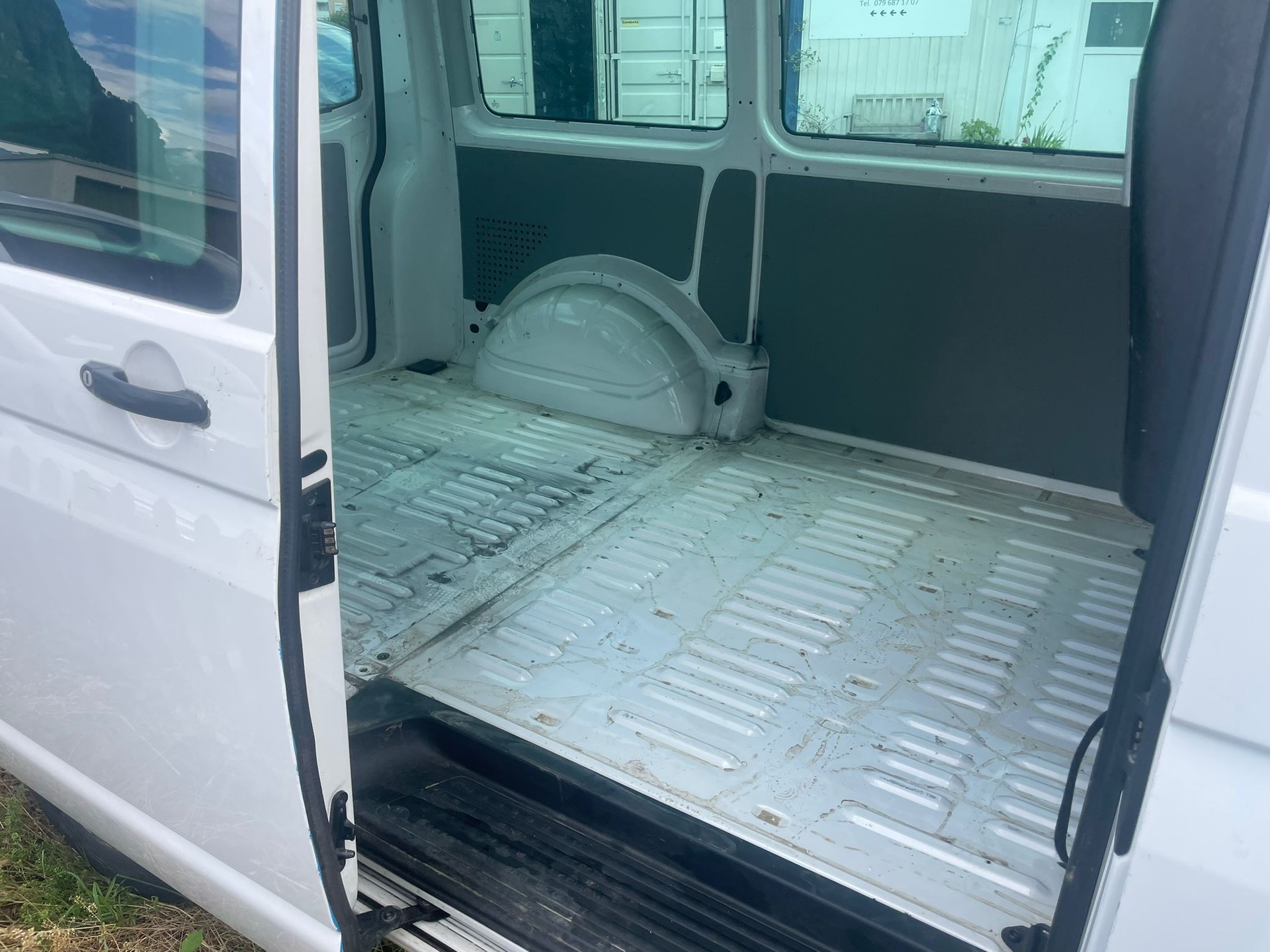 VW T5 2.0 Bi-TDI 4Motion-image-12