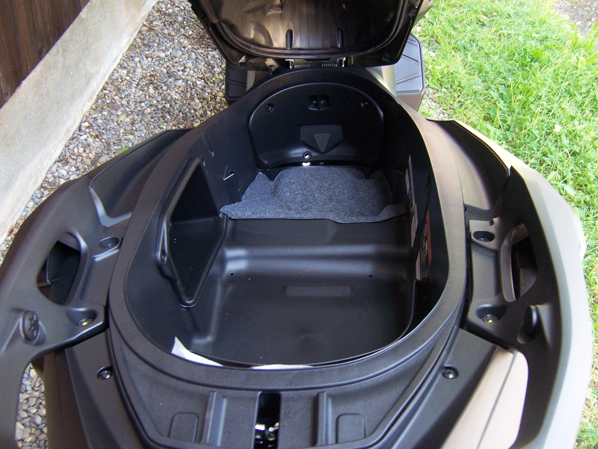 HONDA ADV 350-image-10