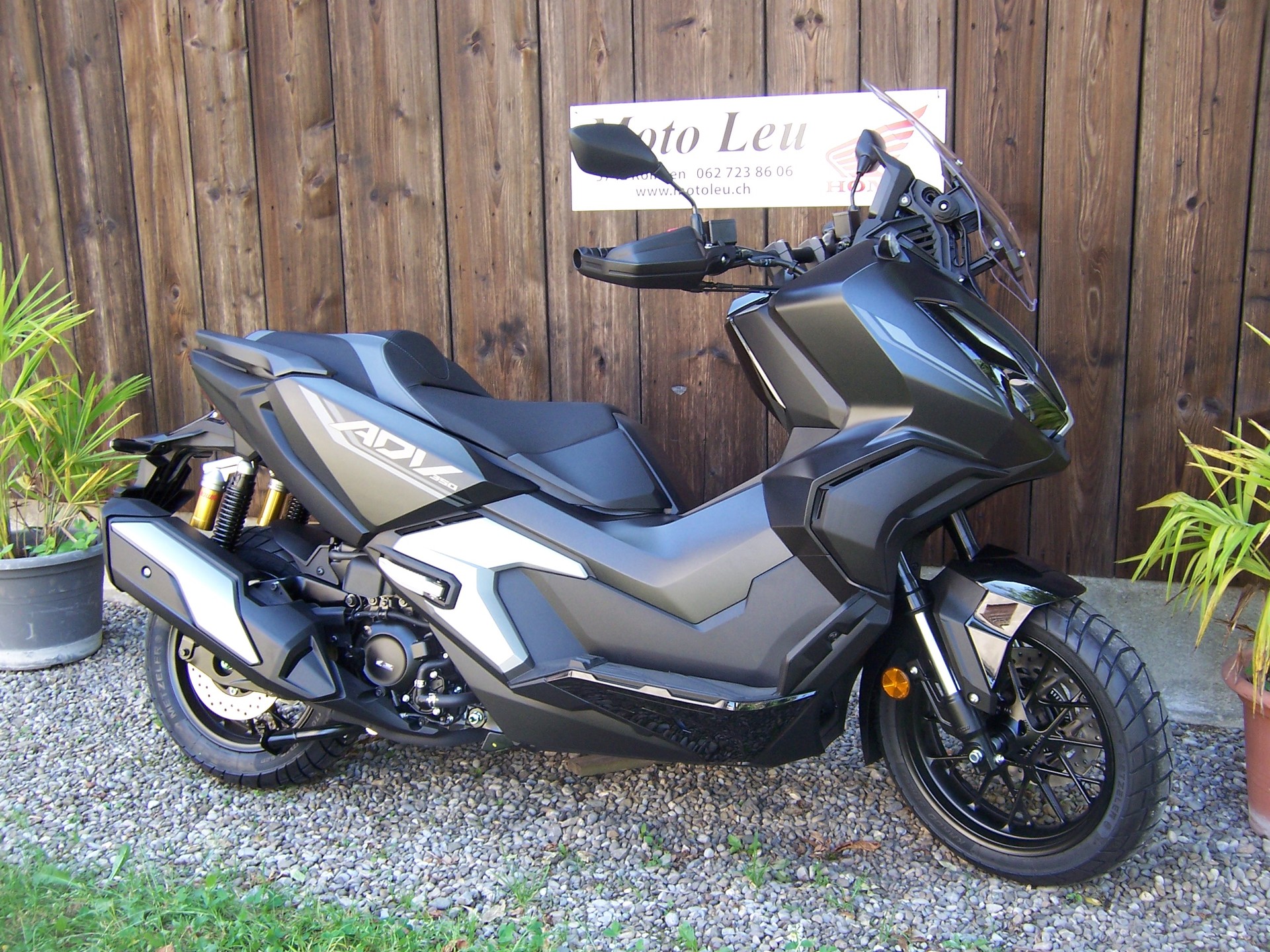 HONDA ADV 350-image-8