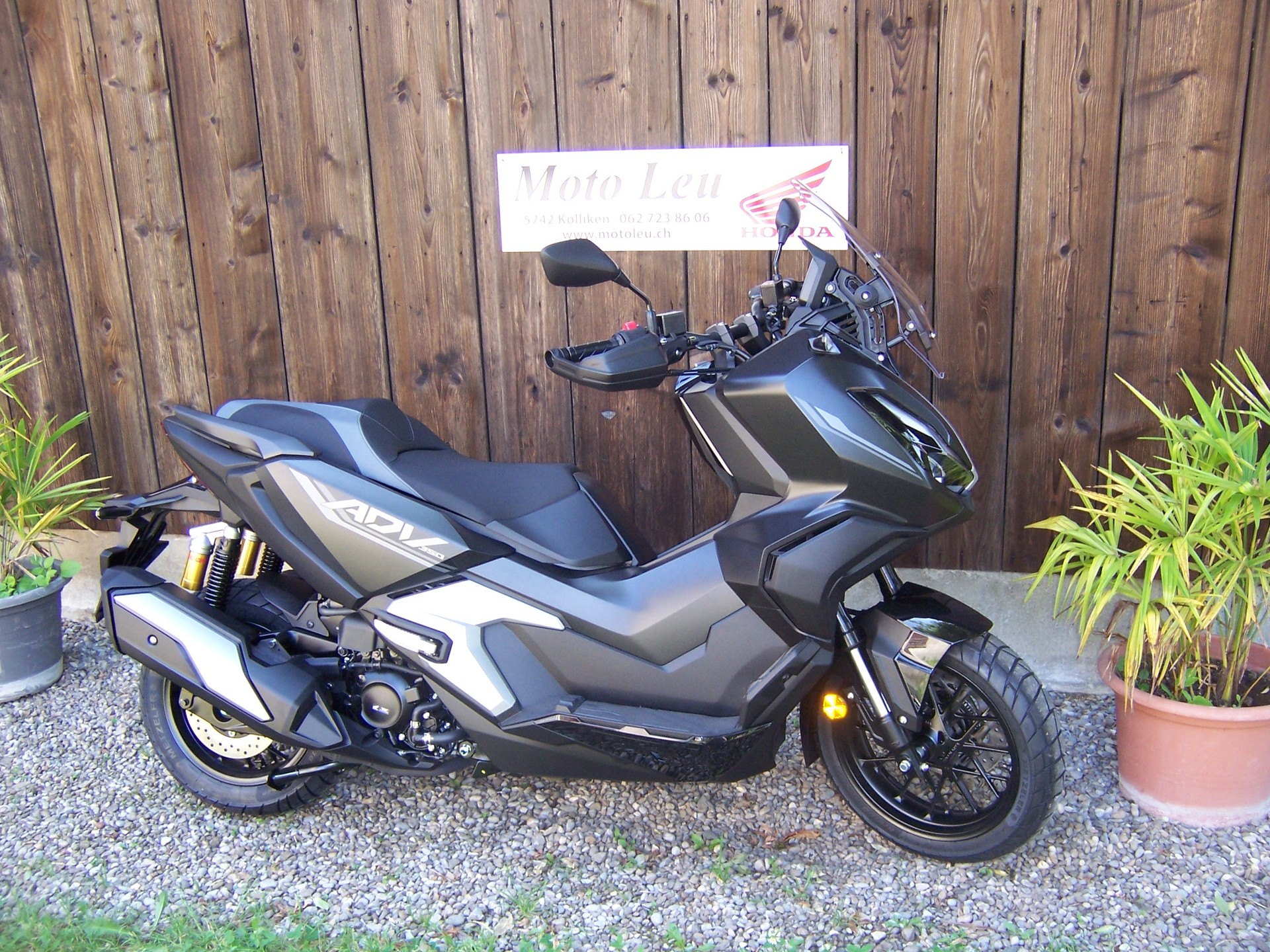 HONDA ADV 350-image-1