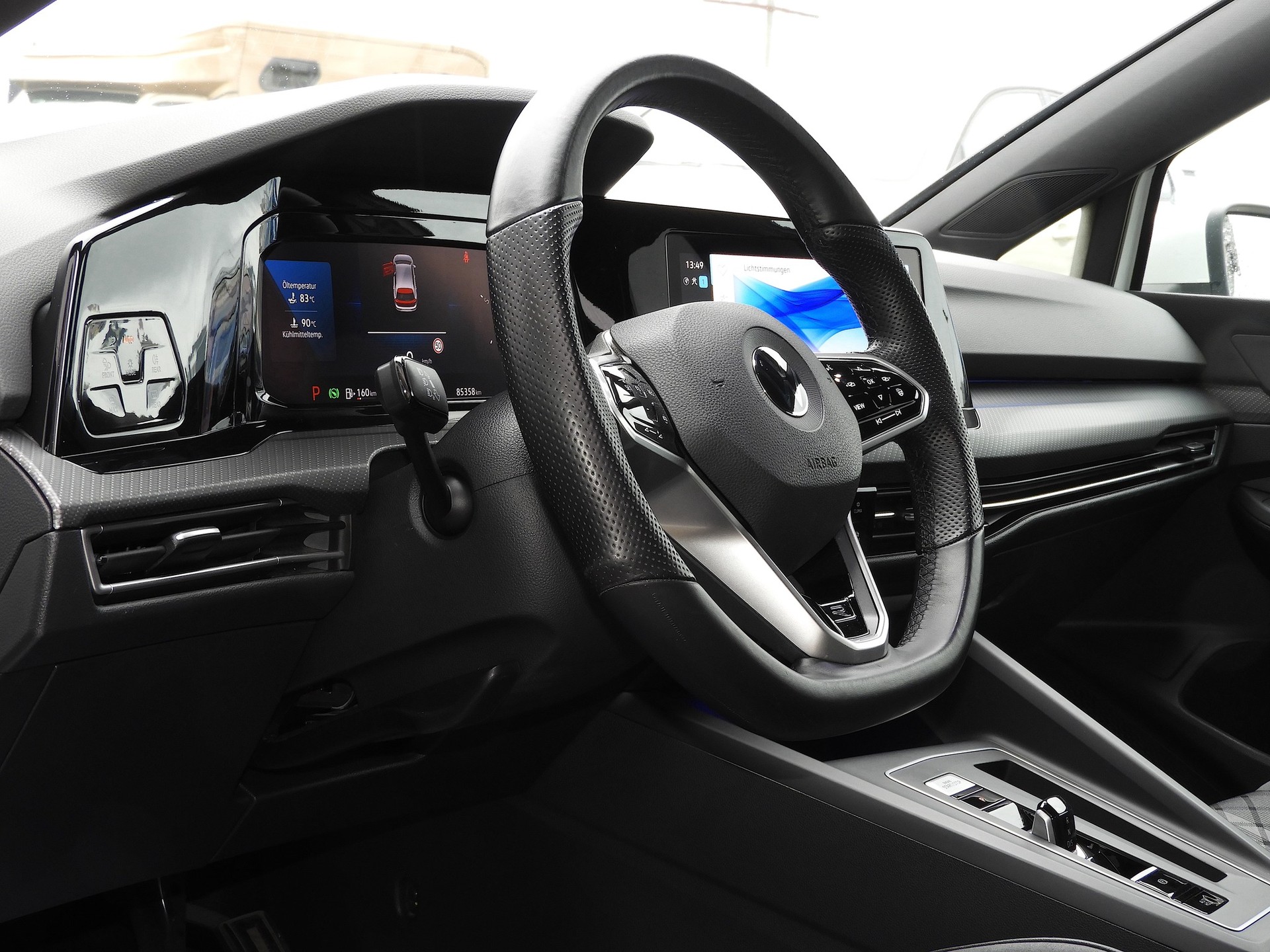 VW Golf 1.5 eTSI mHEV ACT Style DSG I R Line innen & aussen! I ACC I Spurhalte I Spurwechsel I Garantie inkl.-image-7