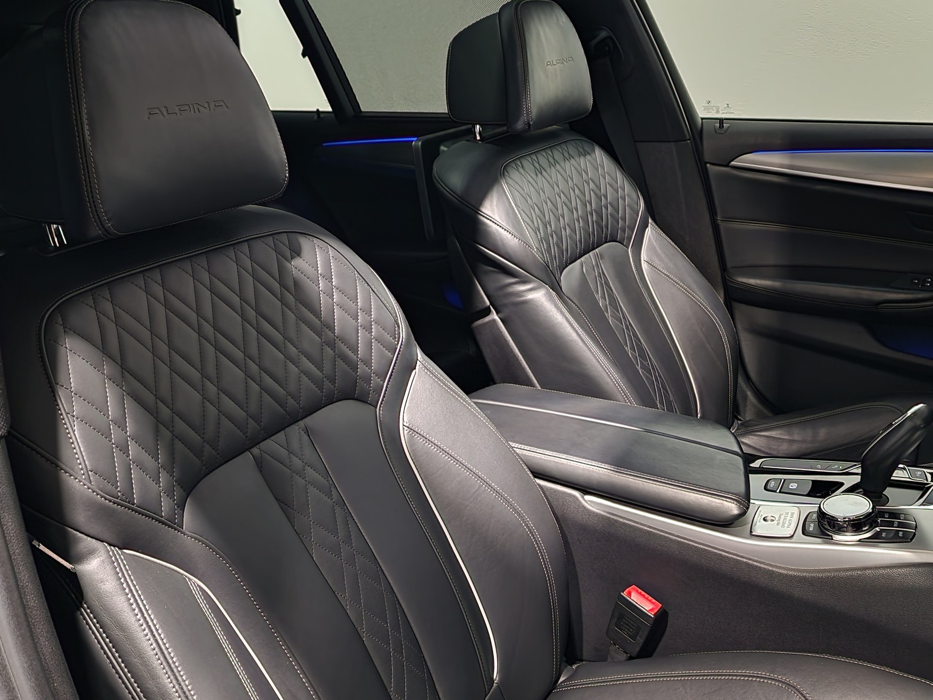 BMW-ALPINA D5 S BiTurbo Touring 3.0d xDrive Switch-Tronic-image-17