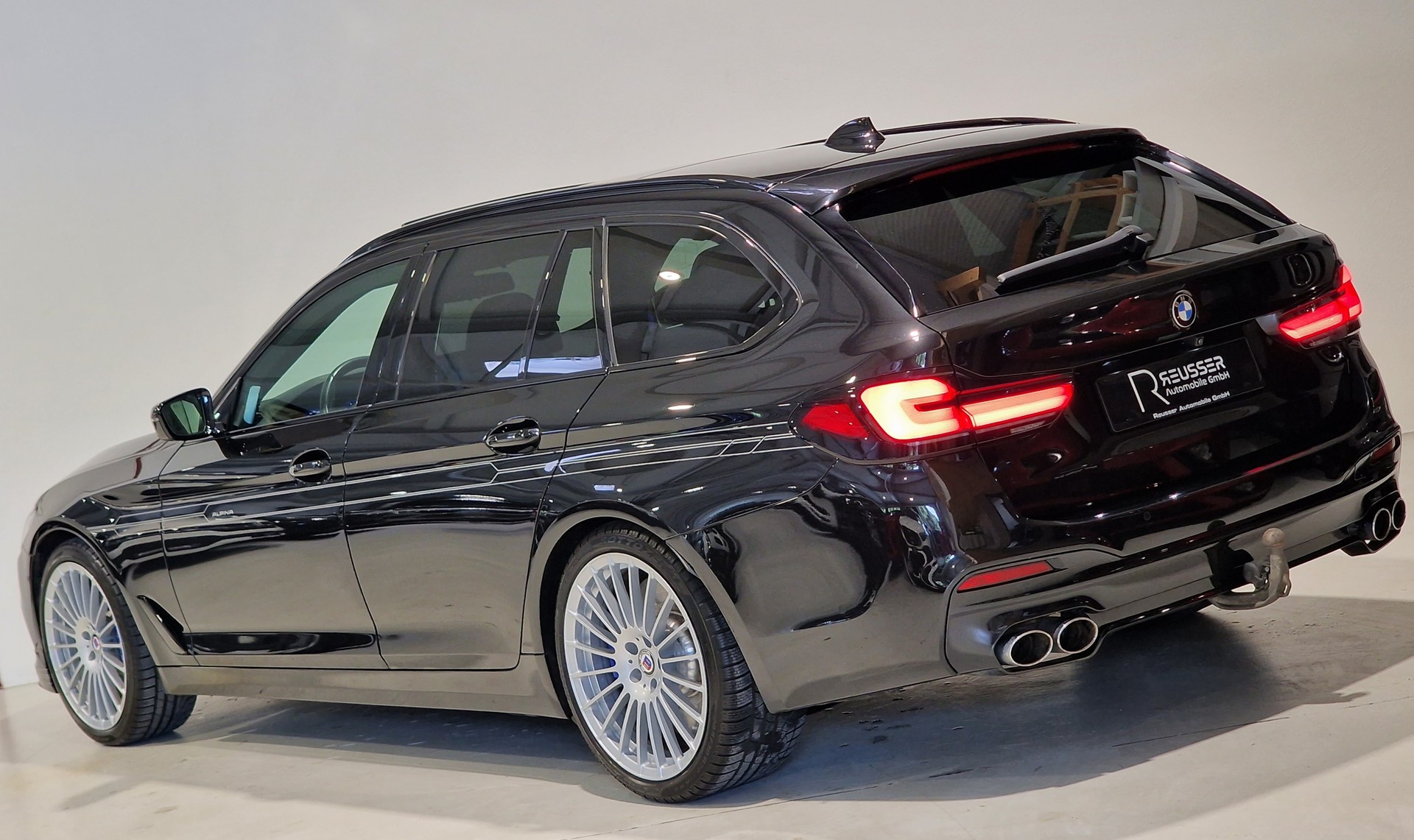 BMW-ALPINA D5 S BiTurbo Touring 3.0d xDrive Switch-Tronic-showroom-element-2