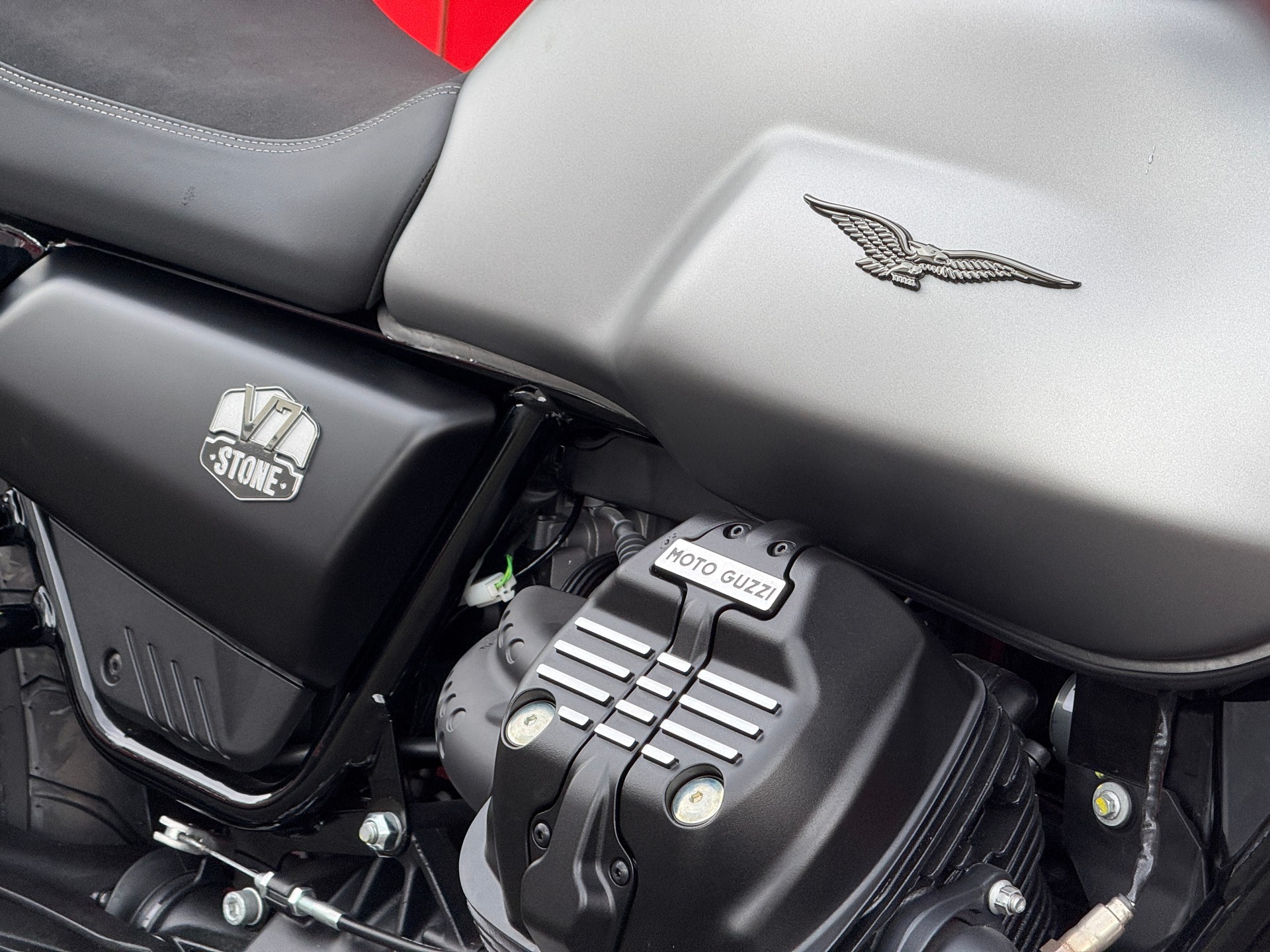 MOTO GUZZI V7 IV 850 Stone (35kW)-image-4
