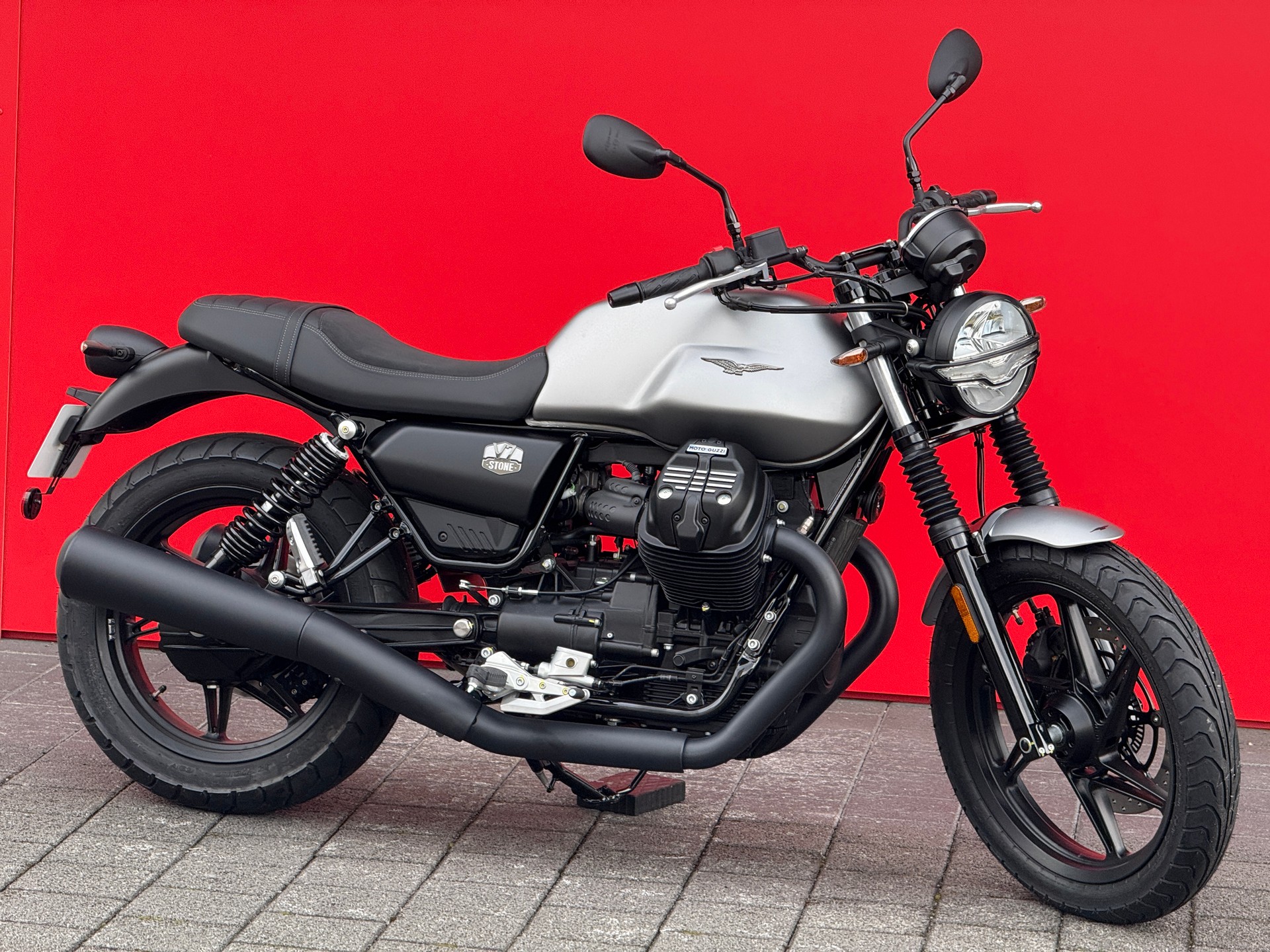 MOTO GUZZI V7 IV 850 Stone (35kW)-image-14