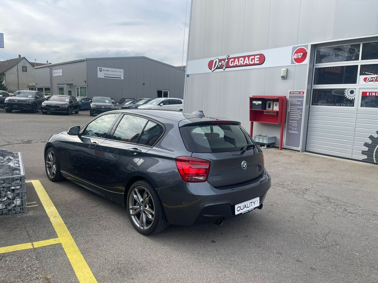 BMW M135i xDrive Steptronic-image-4