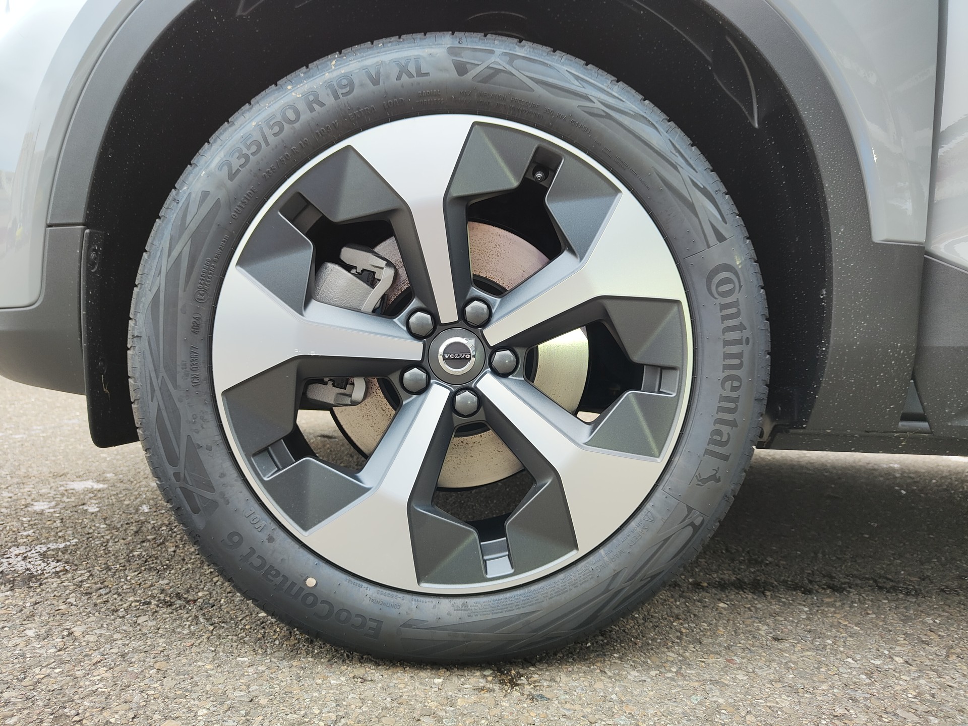 VOLVO XC40 B3 Benzin Mild Hybrid Xcite DCT-image-5