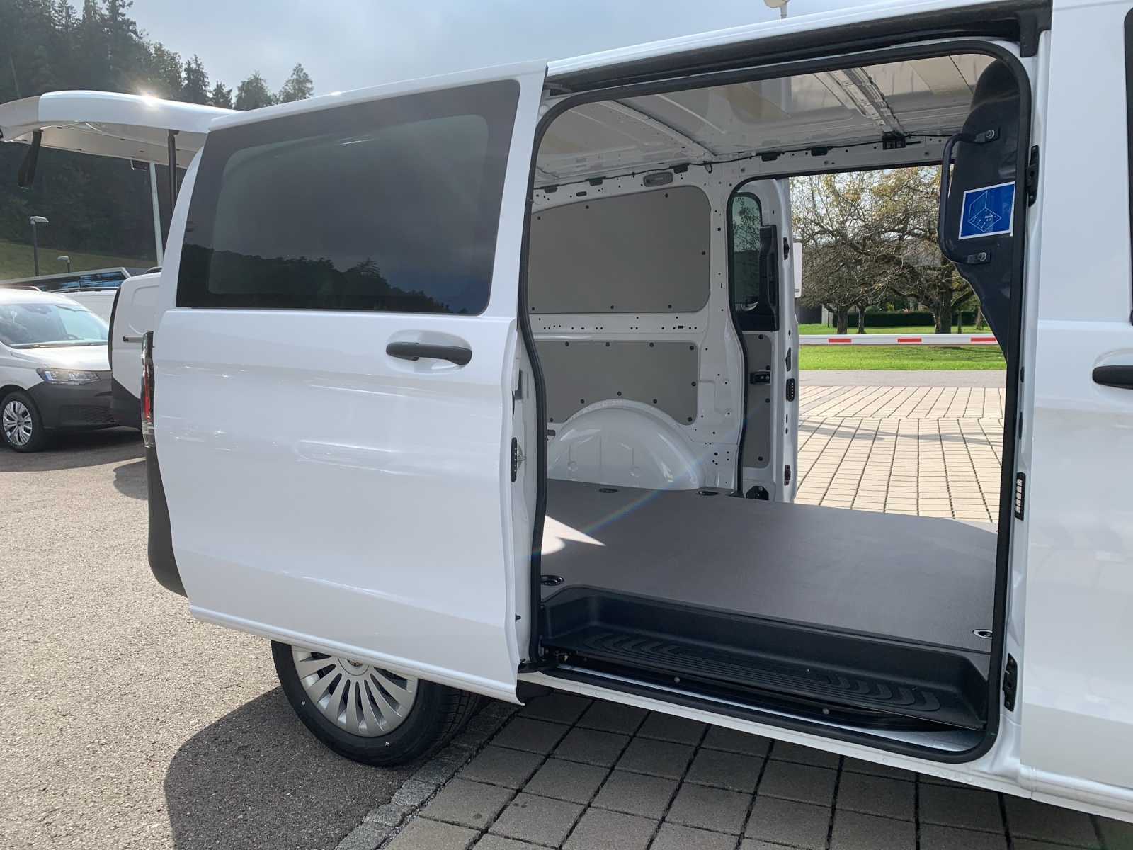 MERCEDES-BENZ Vito 114 CDI Lang Pro-image-14