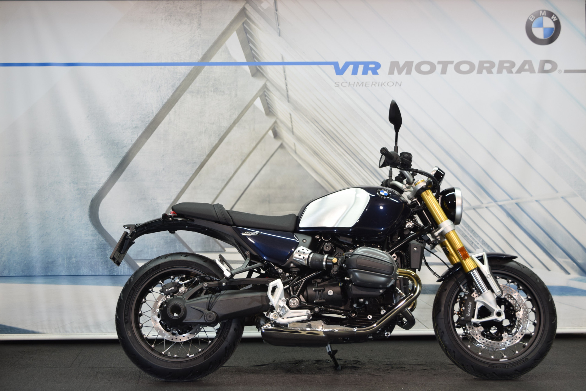 BMW R 12 nineT blau-image-1