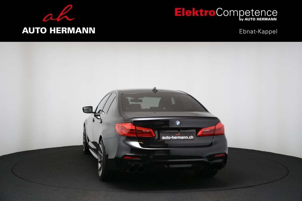 BMW M550i xDrive Steptronic-image-5