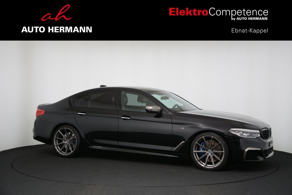 BMW M550i xDrive Steptronic-image-8