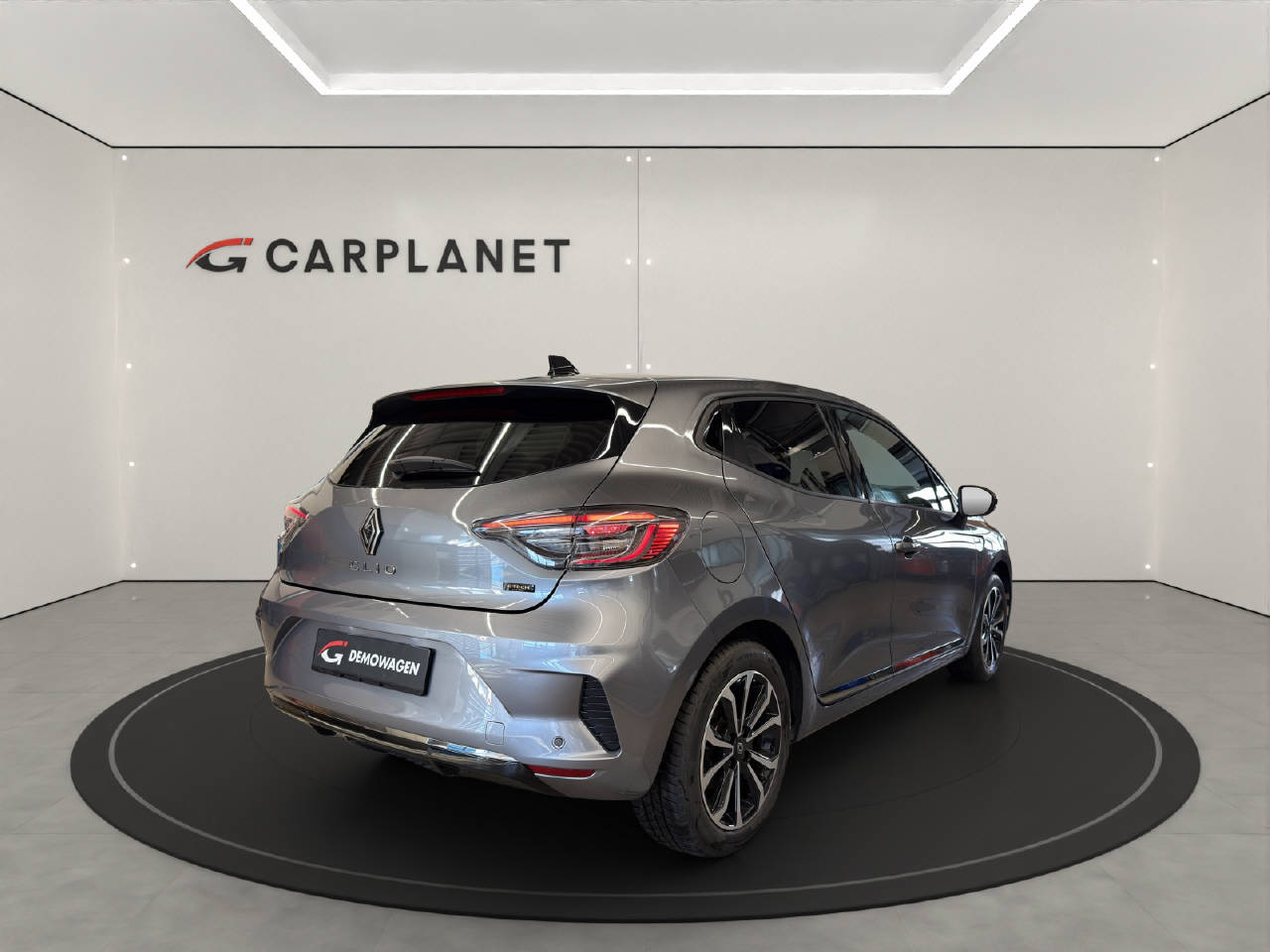 RENAULT Clio 1.6 E-Tech techno-showroom-element-2