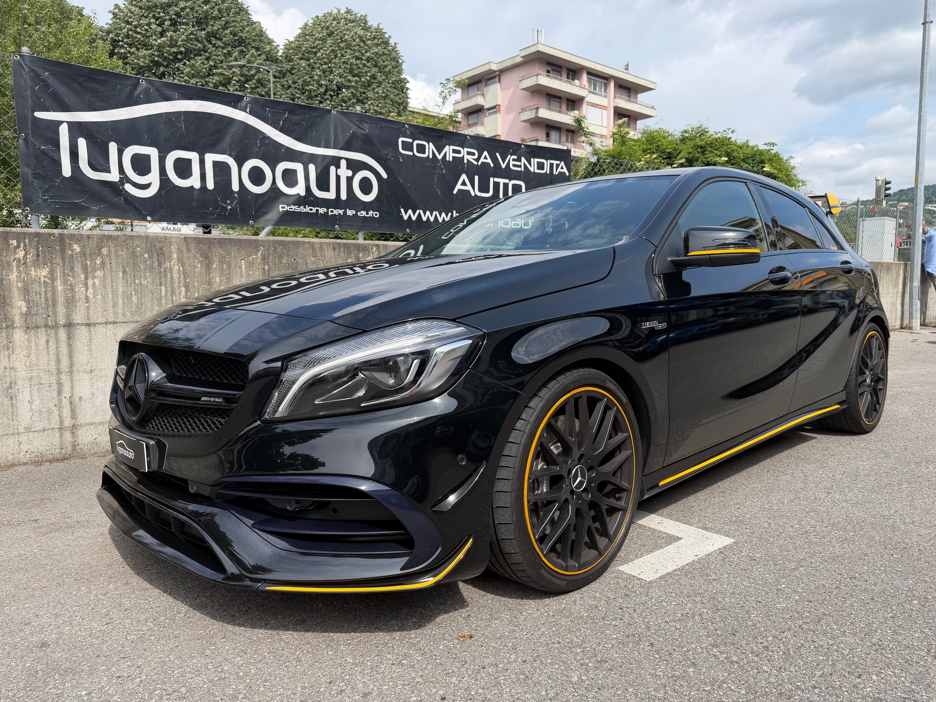 MERCEDES-BENZ A 45 AMG Yellow Night Edition 4Matic 7G-DCT