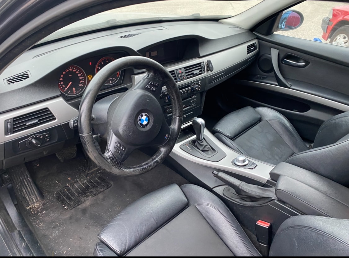 BMW 325xi Touring-image-5