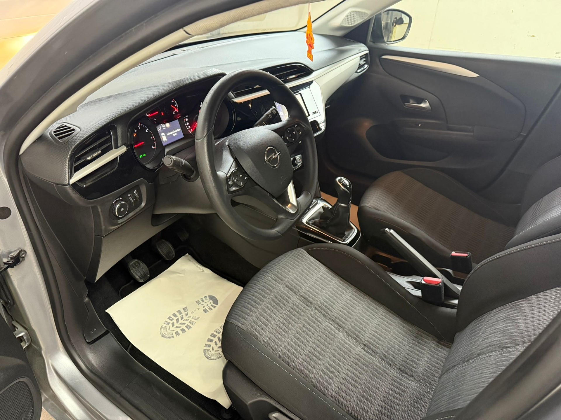 OPEL Corsa 1.2 TP Edition-image-6