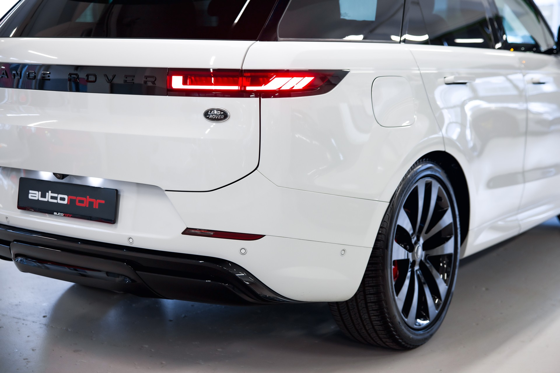 LAND ROVER Range Rover Sport D350 3.0 TD6 MHEV Autobiography Automatic-image-11