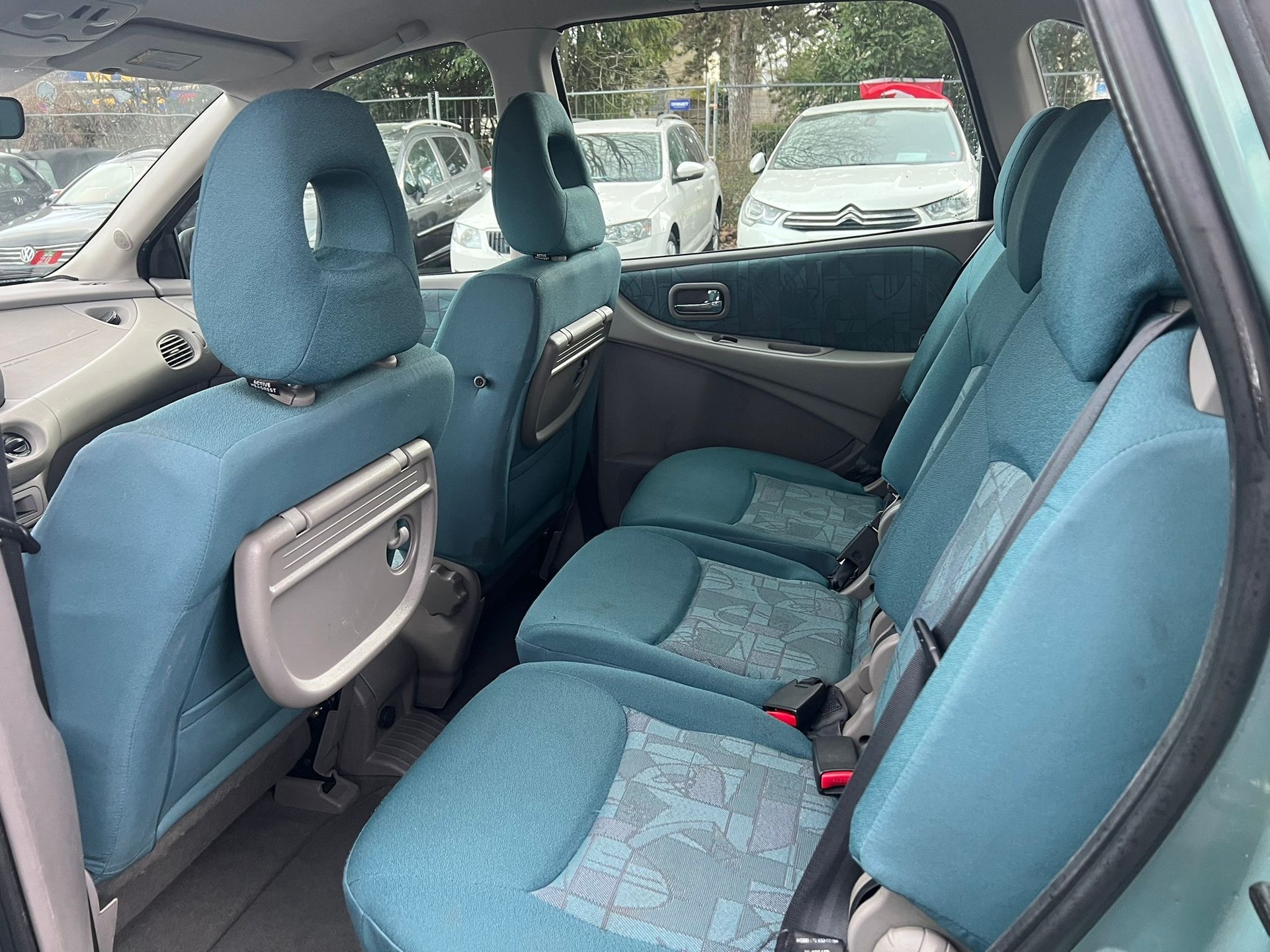 NISSAN Almera Tino 1.8 16V Luxury-image-6
