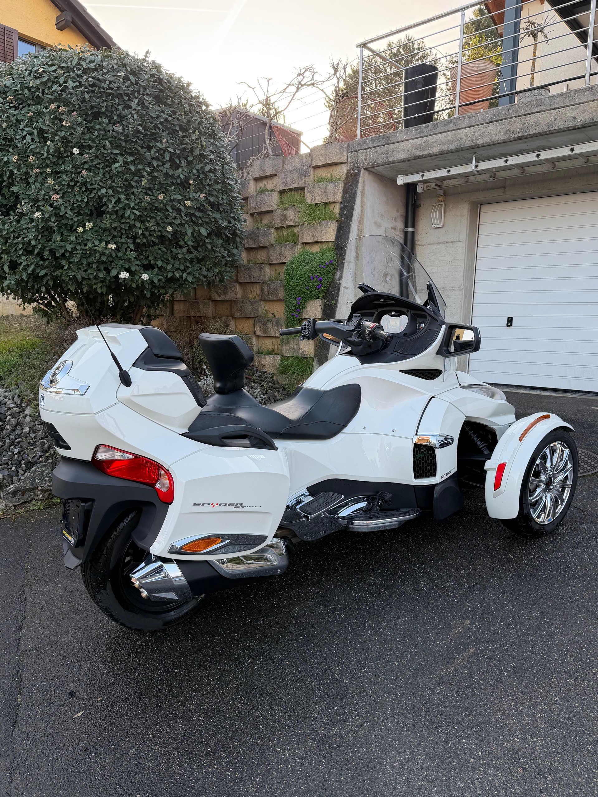 CAN-AM Spyder RT-LTD SE6-image-2