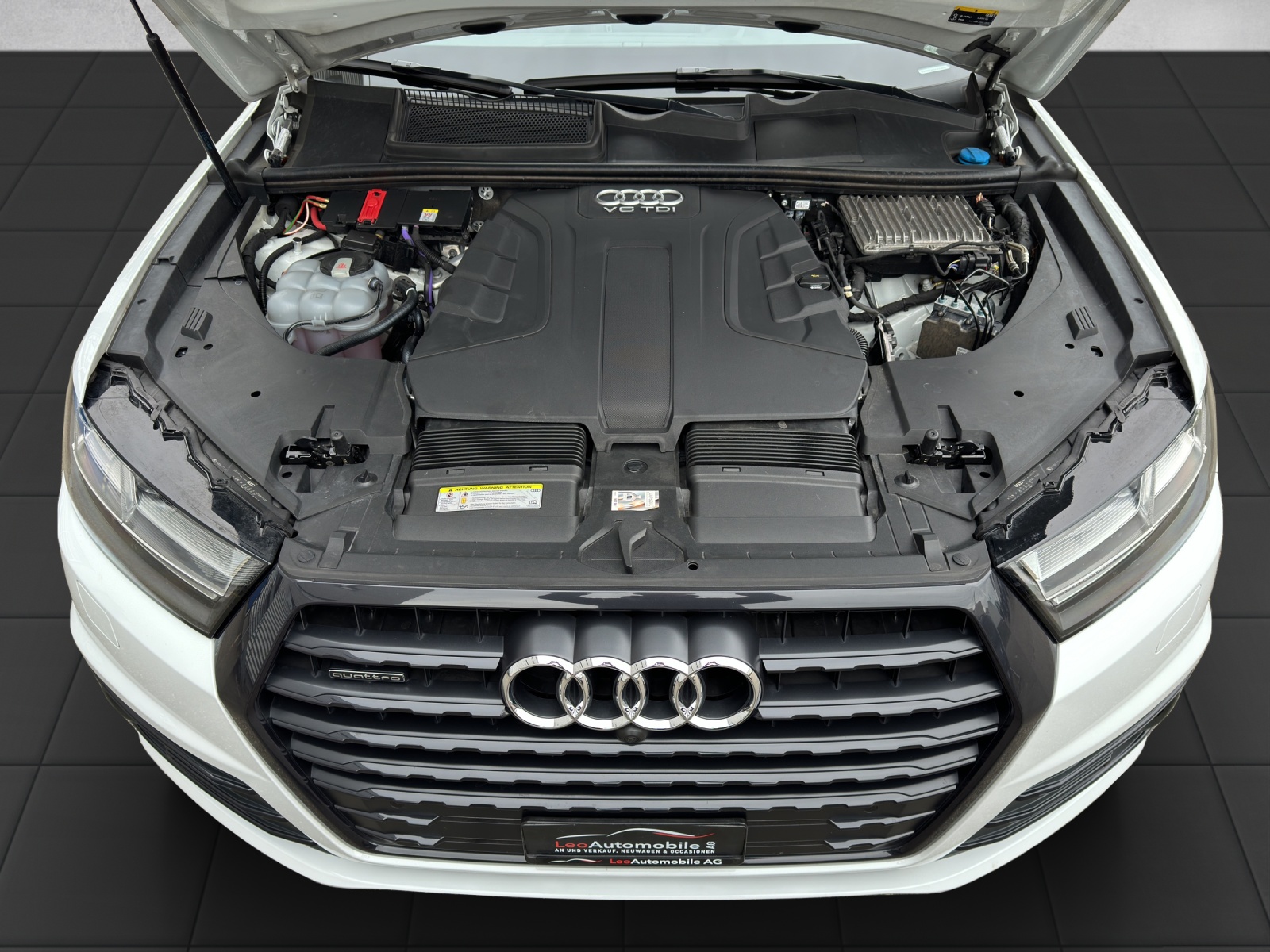 AUDI Q7 50 TDI quattro tiptronic-image-18
