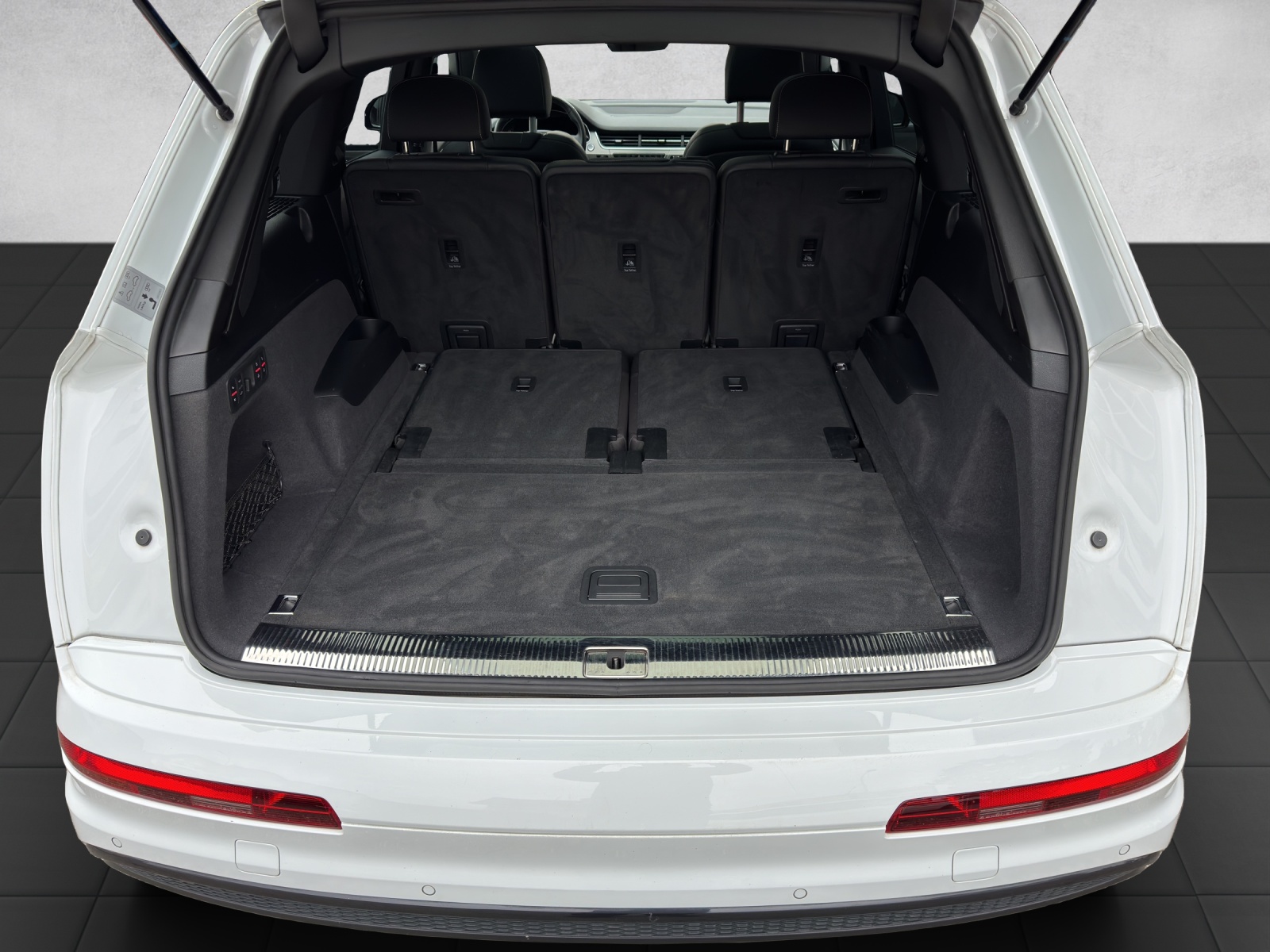 AUDI Q7 50 TDI quattro tiptronic-image-17