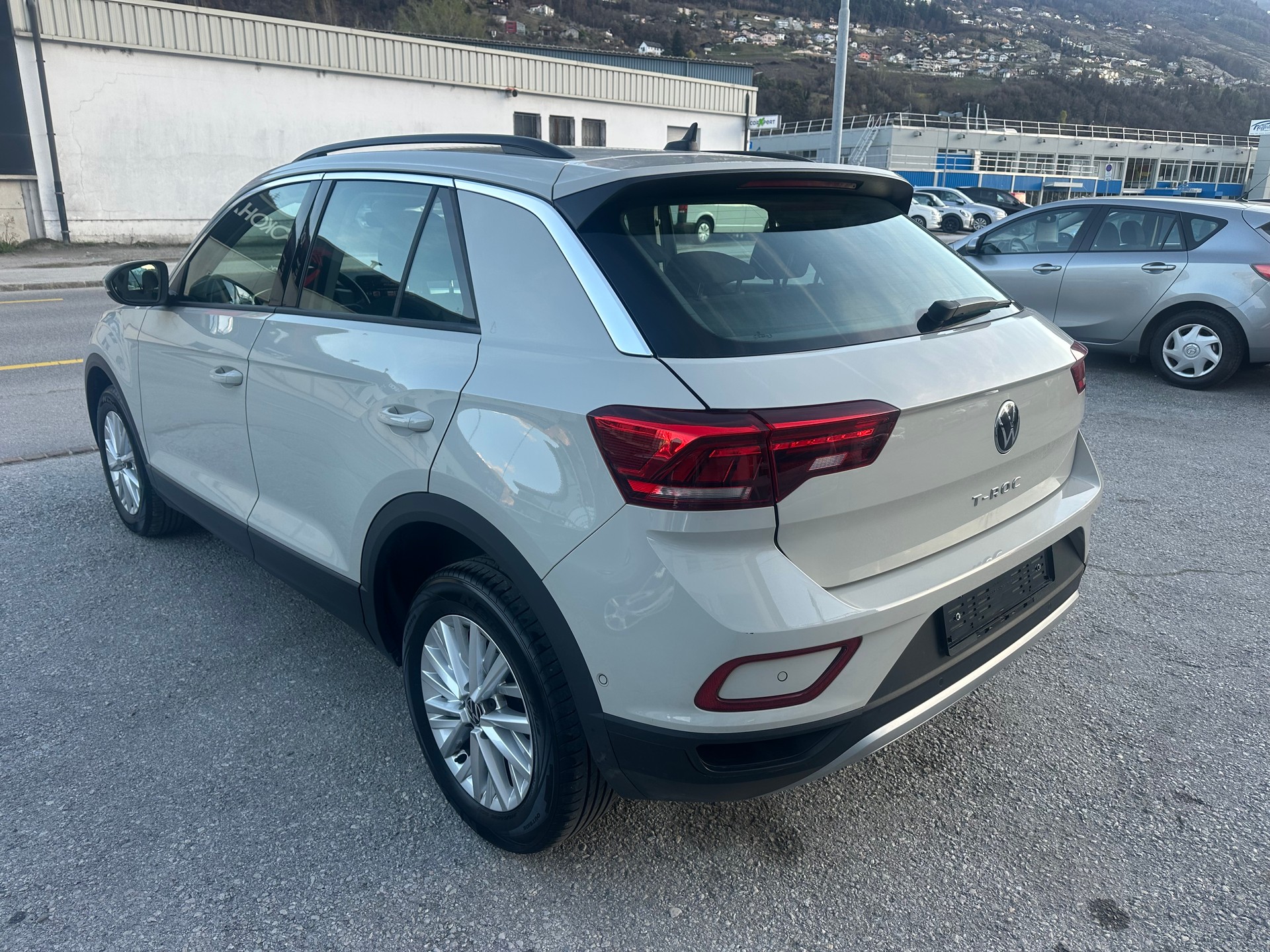 VW T-Roc 1.5 TSI EVO Life DSG-image-5