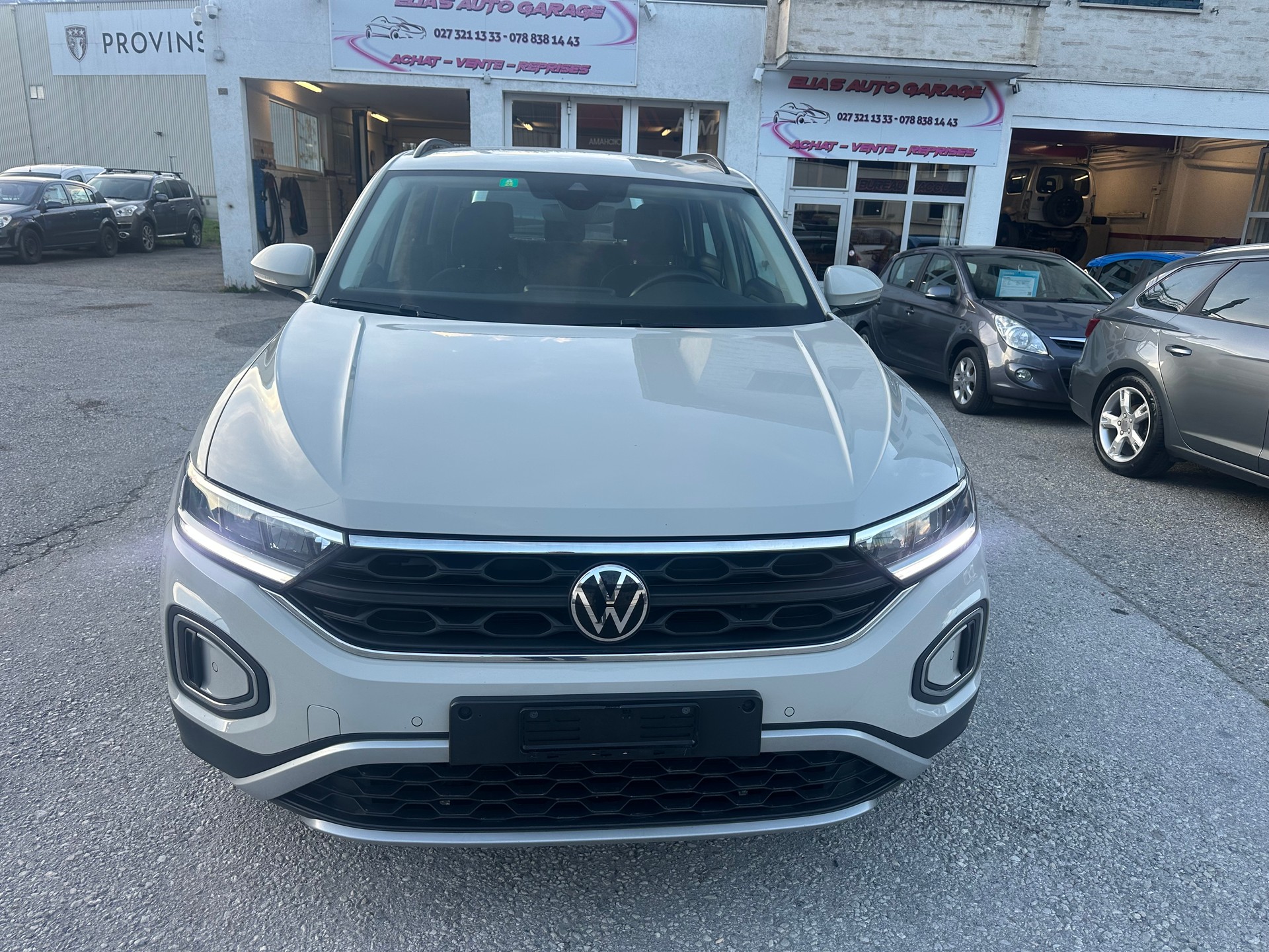 VW T-Roc 1.5 TSI EVO Life DSG-image-1