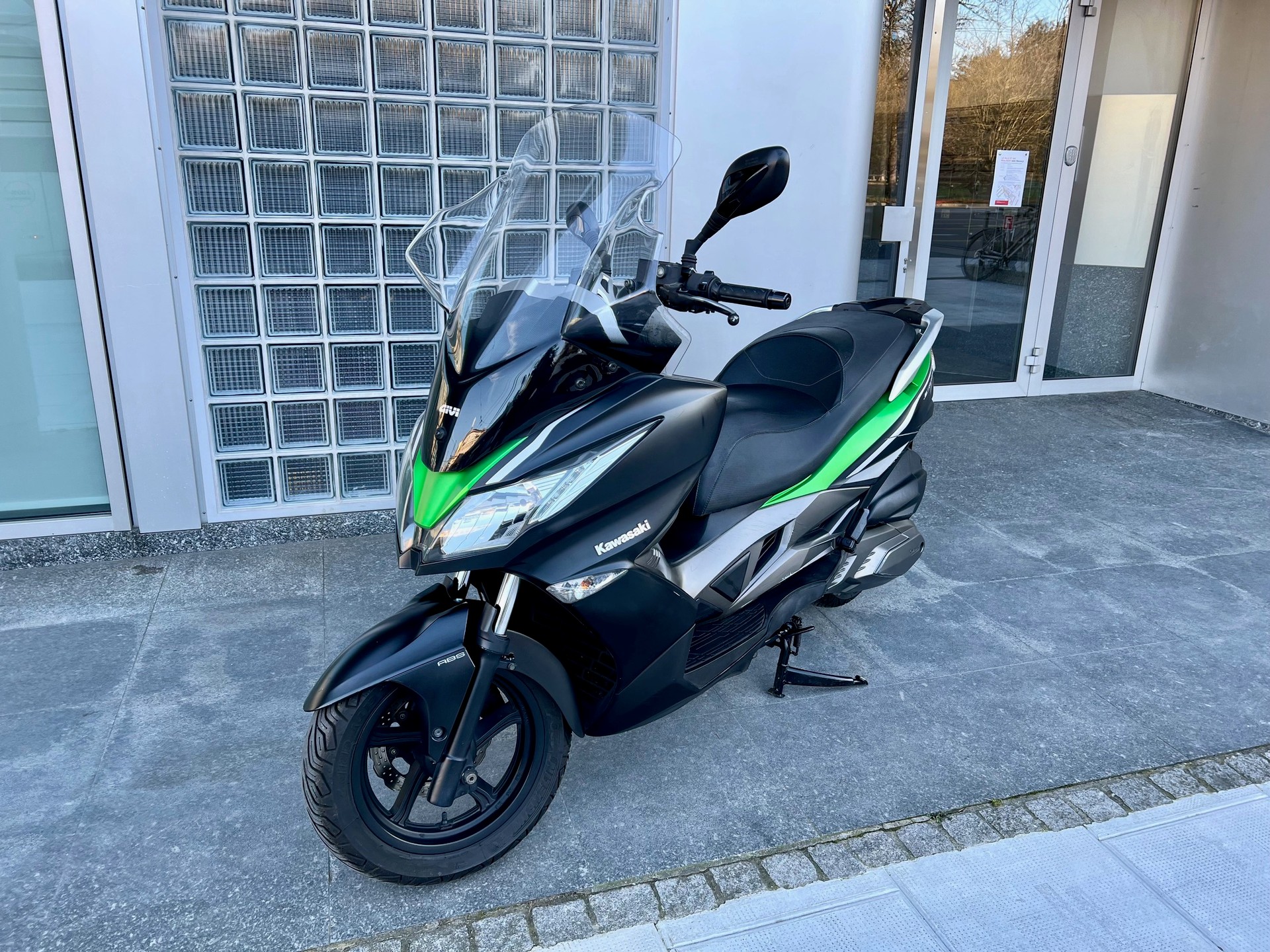 KAWASAKI J 300 SE ABS-image-0