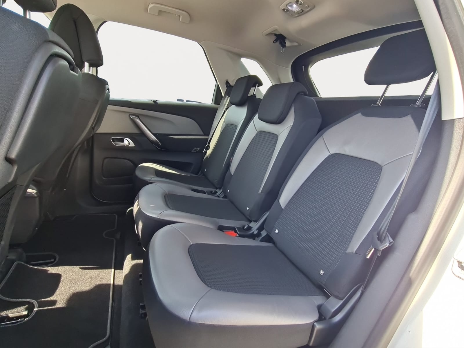 CITROEN C4 Spacetourer 1.5 BlueHDi Feel Edition EAT8-image-14