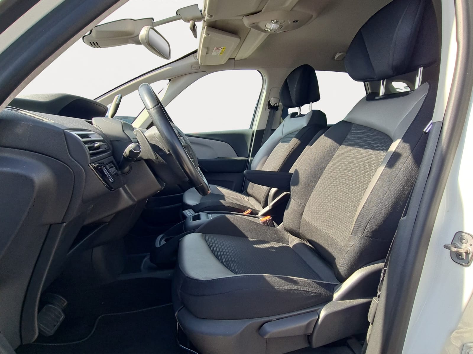 CITROEN C4 Spacetourer 1.5 BlueHDi Feel Edition EAT8-image-12