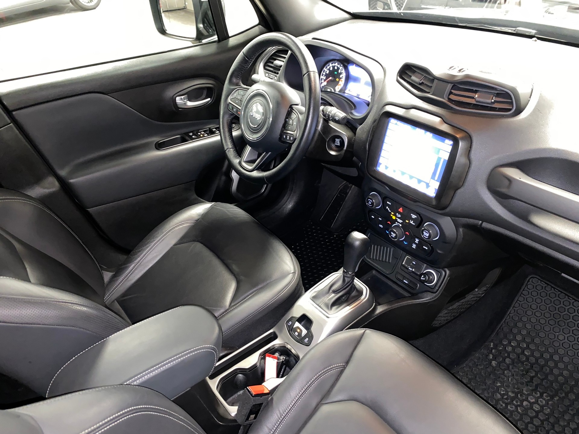 JEEP RENEGADE 1.3 Turbo S-image-4
