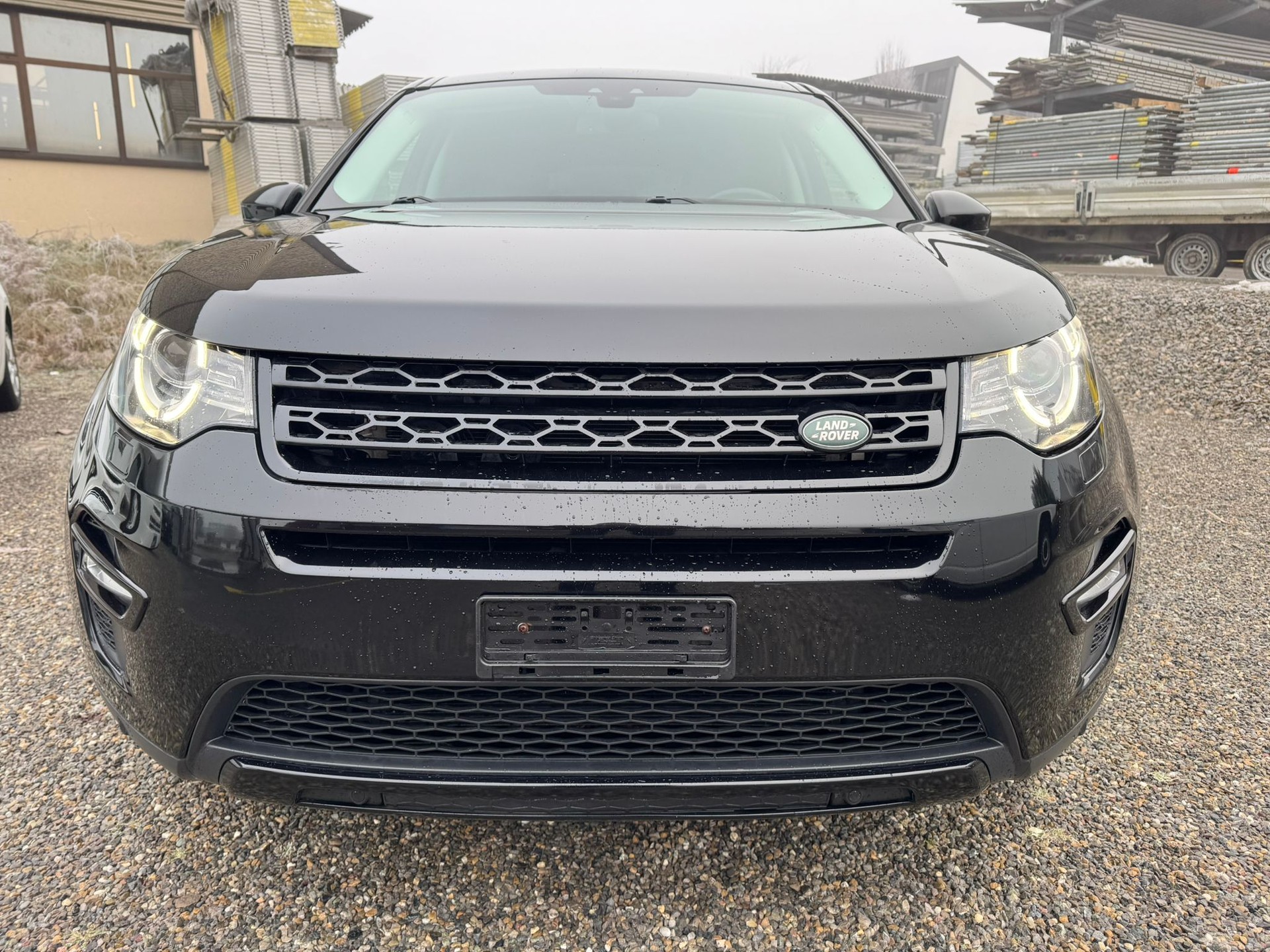 LAND ROVER Discovery 2.0 TD Sport Automatic-image-1