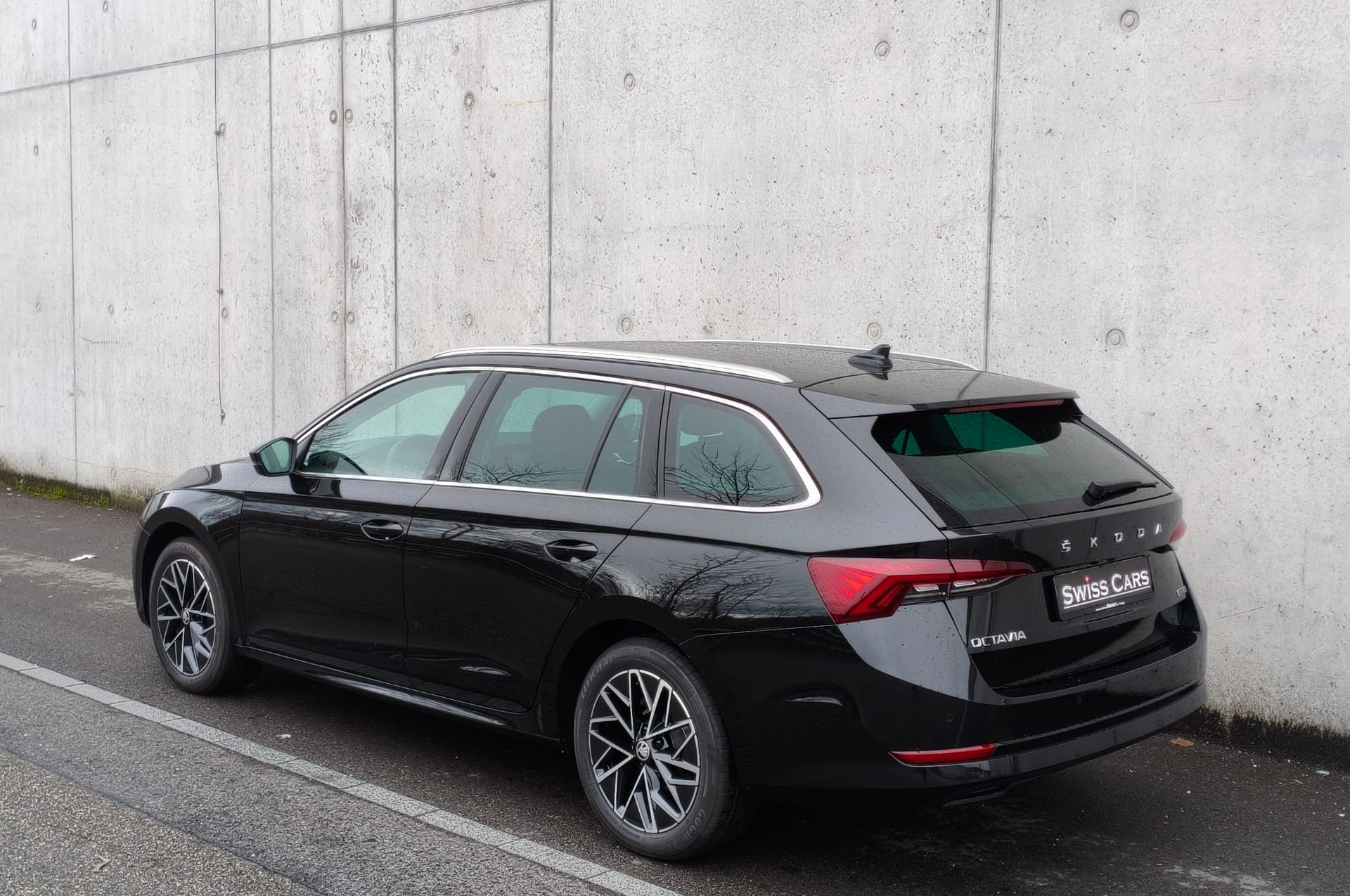 SKODA Octavia Combi 1.5 TSI mHEV DSG Style-image-3