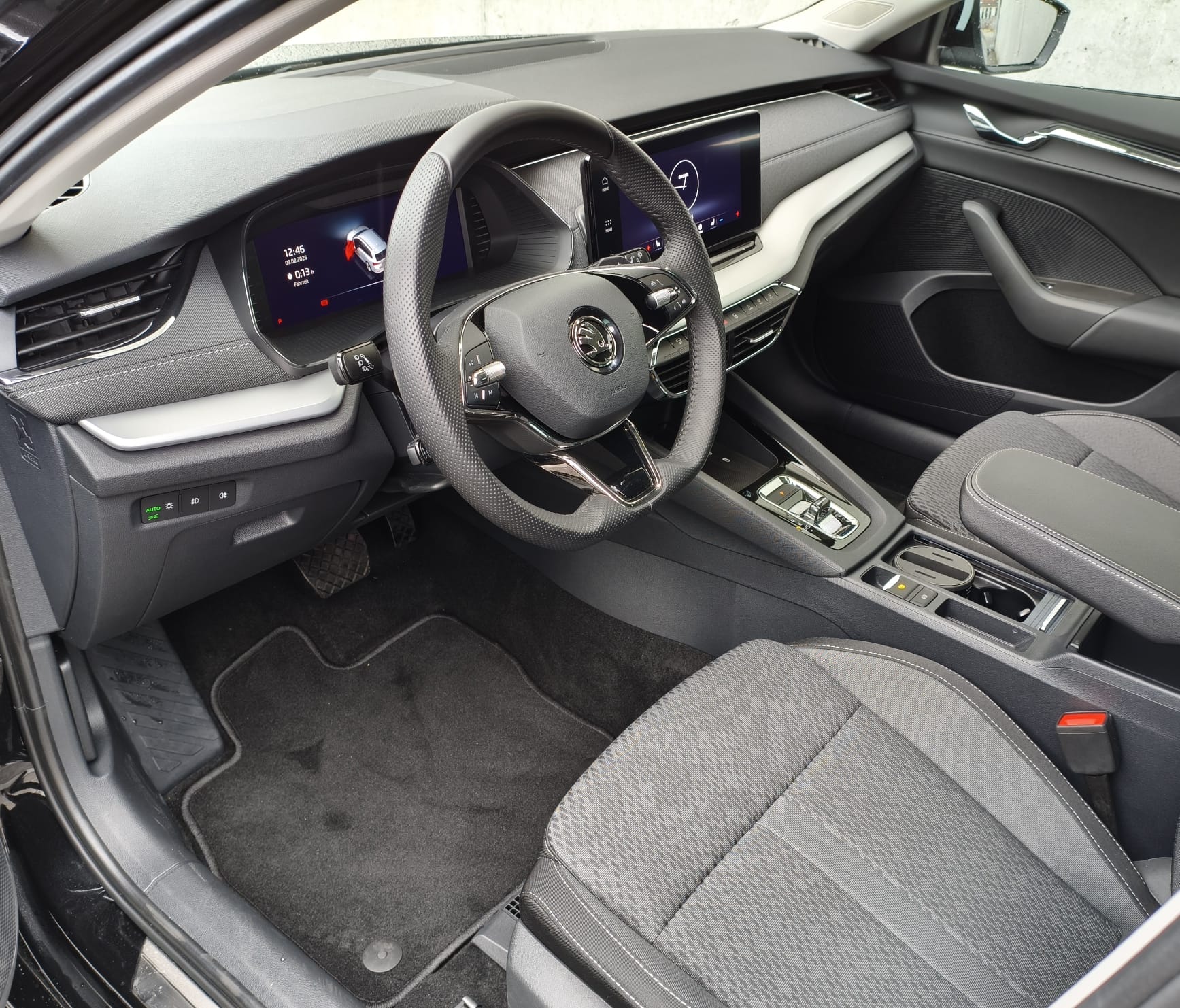 SKODA Octavia Combi 1.5 TSI mHEV DSG Style-image-5