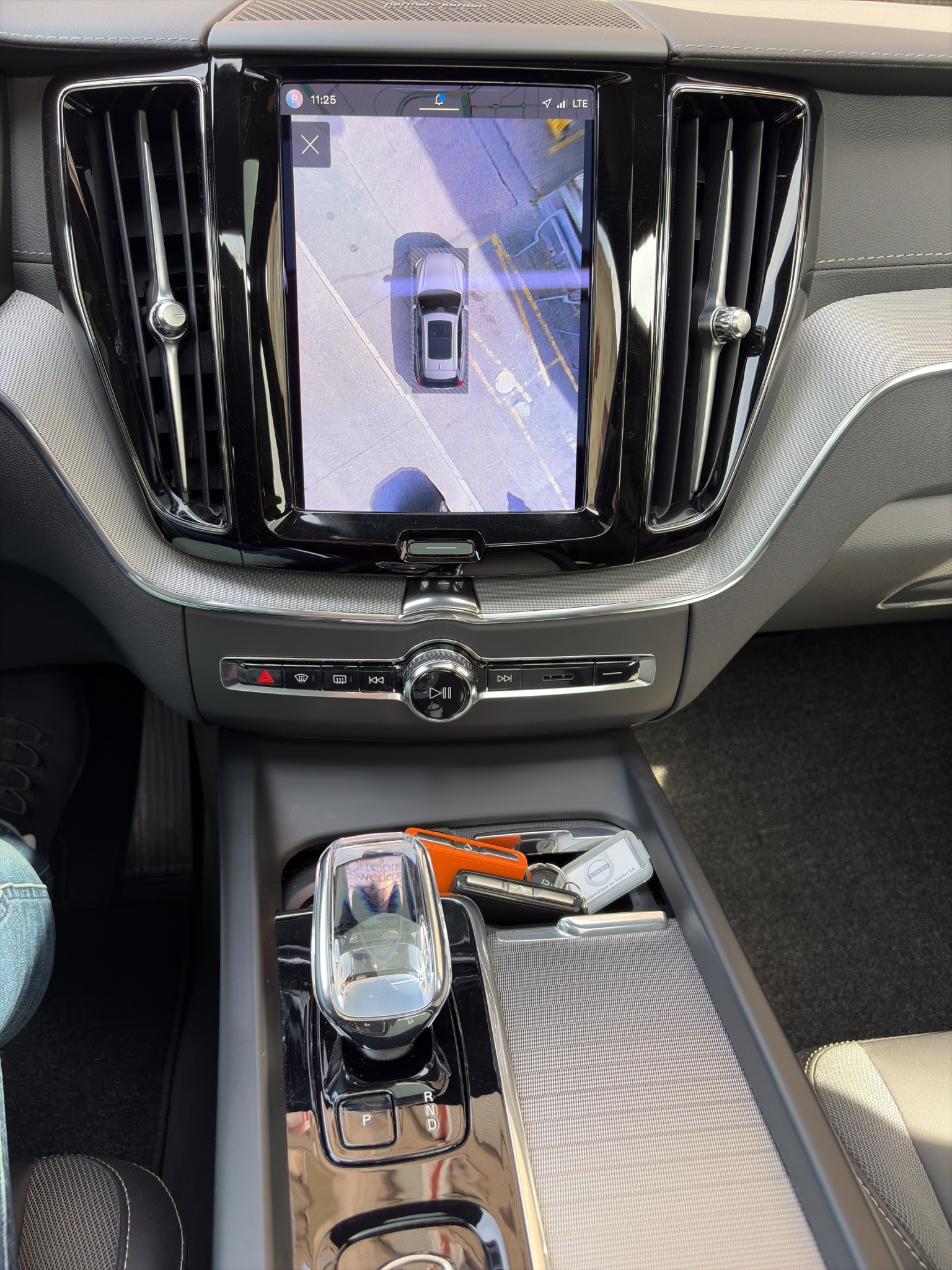 VOLVO XC60 B5 Diesel Mild Hybrid AWD Ultimate Bright Geartronic-image-21