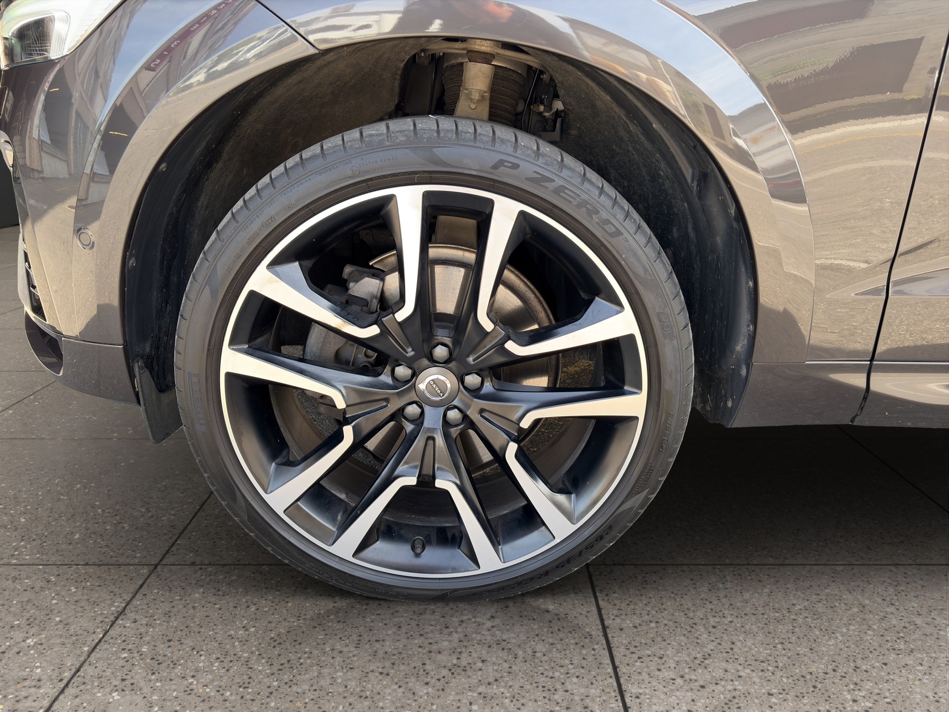 VOLVO XC60 B5 Diesel Mild Hybrid AWD Ultimate Bright Geartronic-image-8