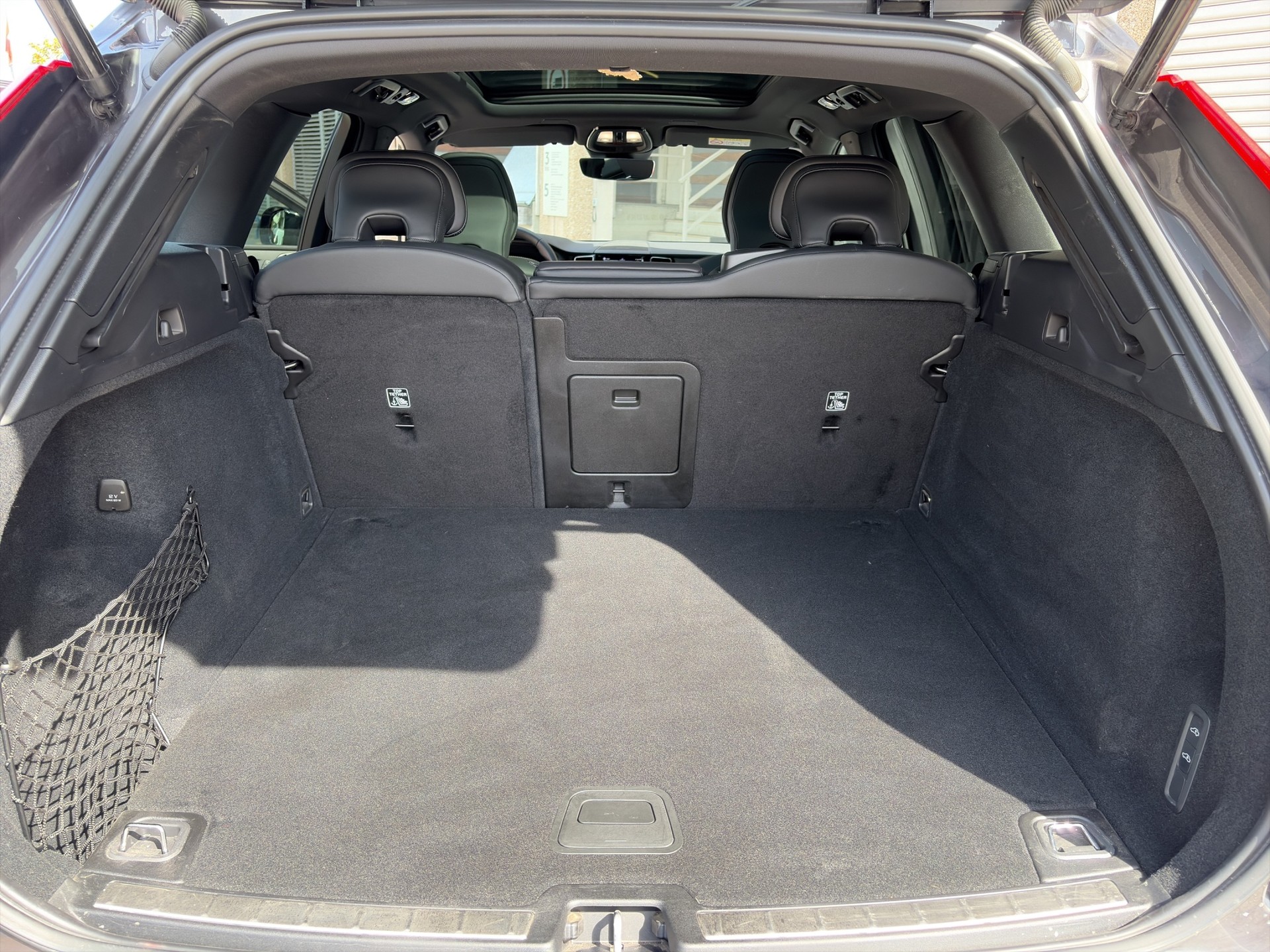 VOLVO XC60 B5 Diesel Mild Hybrid AWD Ultimate Bright Geartronic-image-13