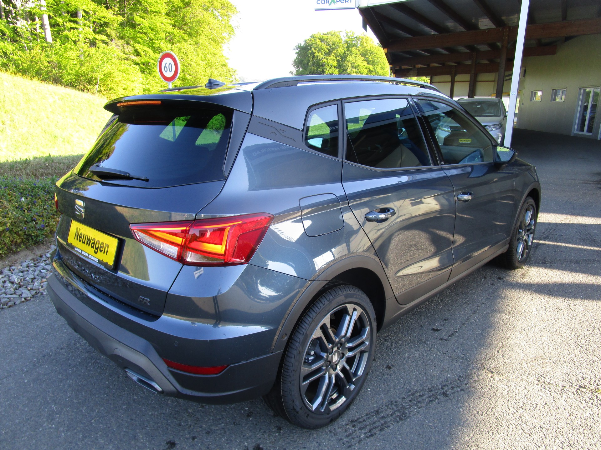 SEAT Arona 1.5 Eco TSI FR DSG-image-3