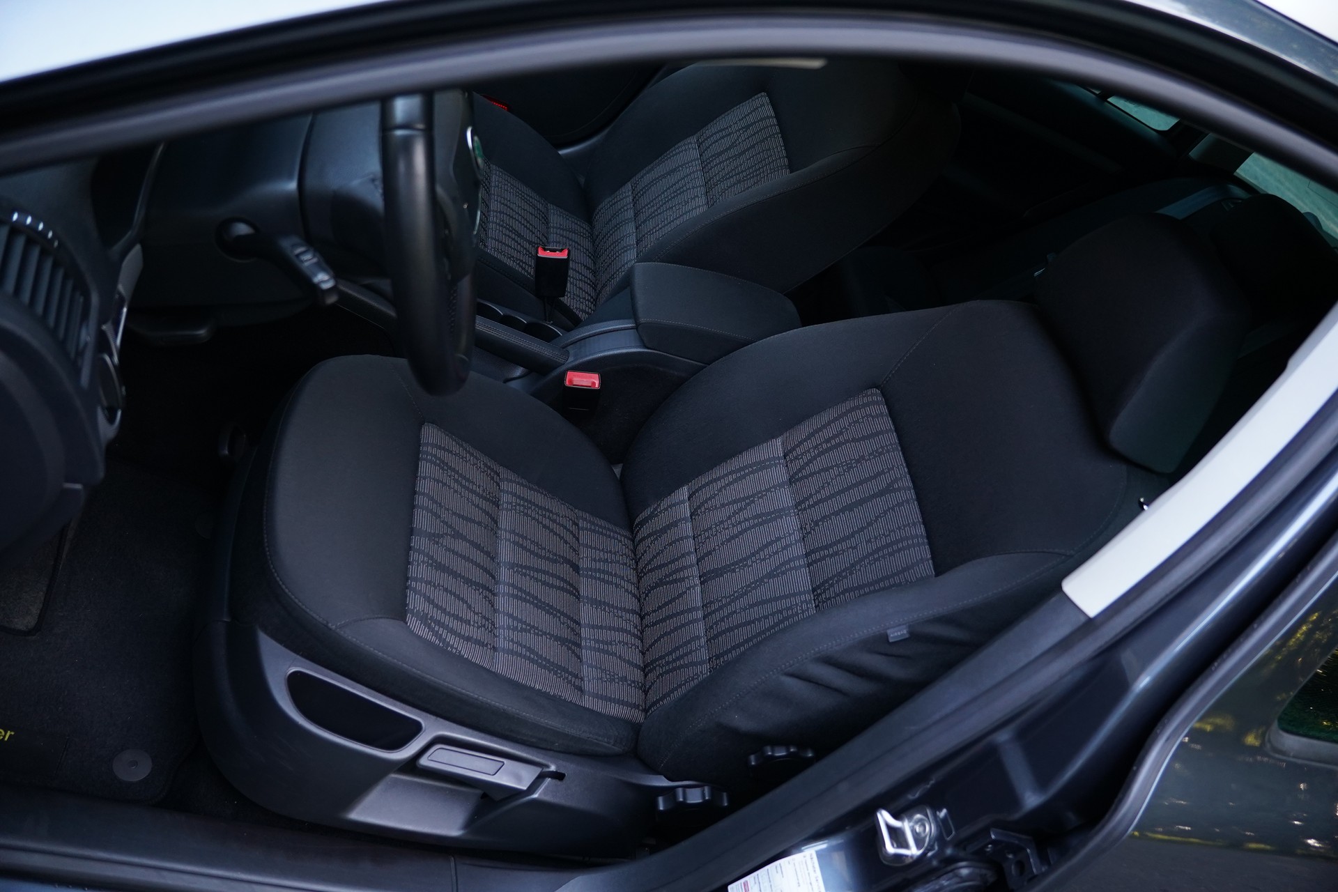 SKODA Octavia Combi 1.8 TSI Laurin & Klement DSG-image-18