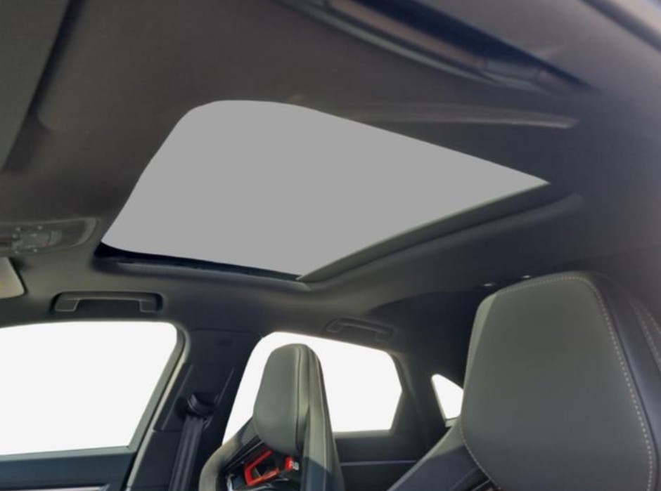 AUDI RS Q3 Sportback edition 10 years quattro S tronic-image-12