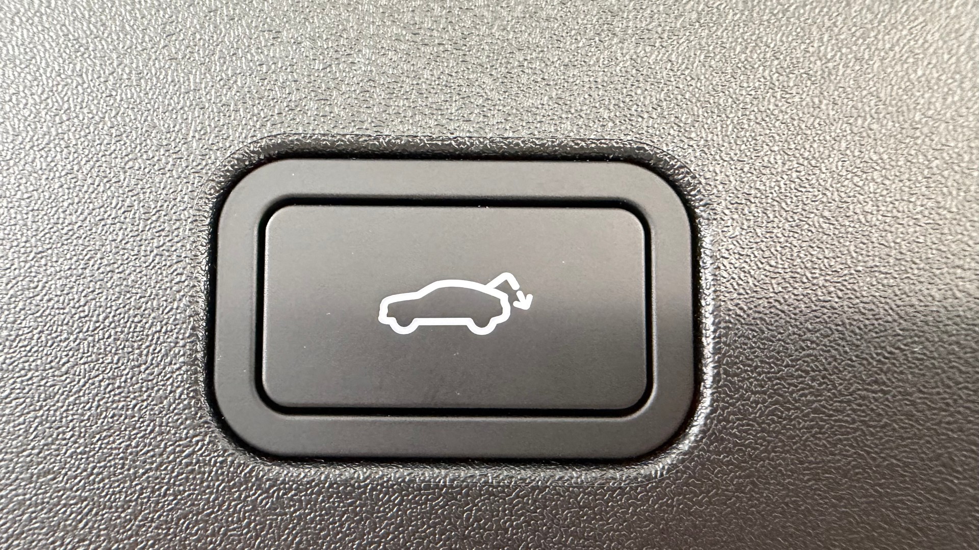 VOLVO EX 30 E60 Twin Ultra Performanc-image-15