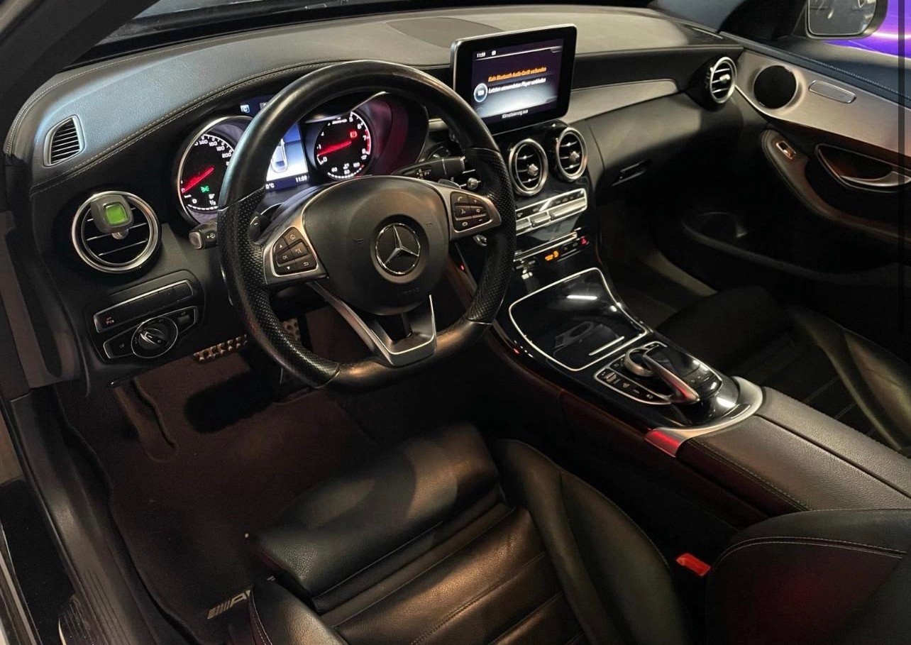 MERCEDES-BENZ C 43 AMG 4Matic 9G-Tronic-image-11
