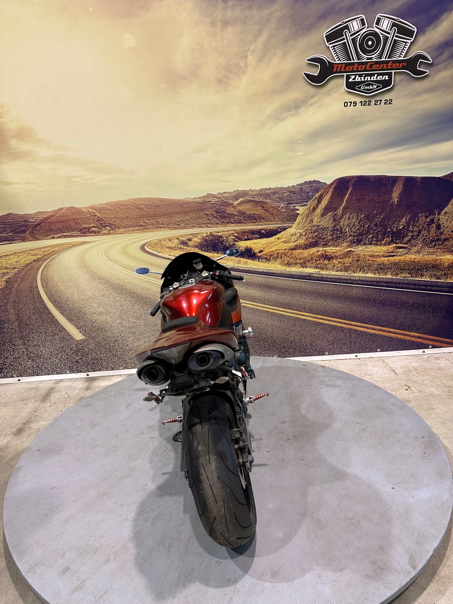 YAMAHA YZF-R1-image-7