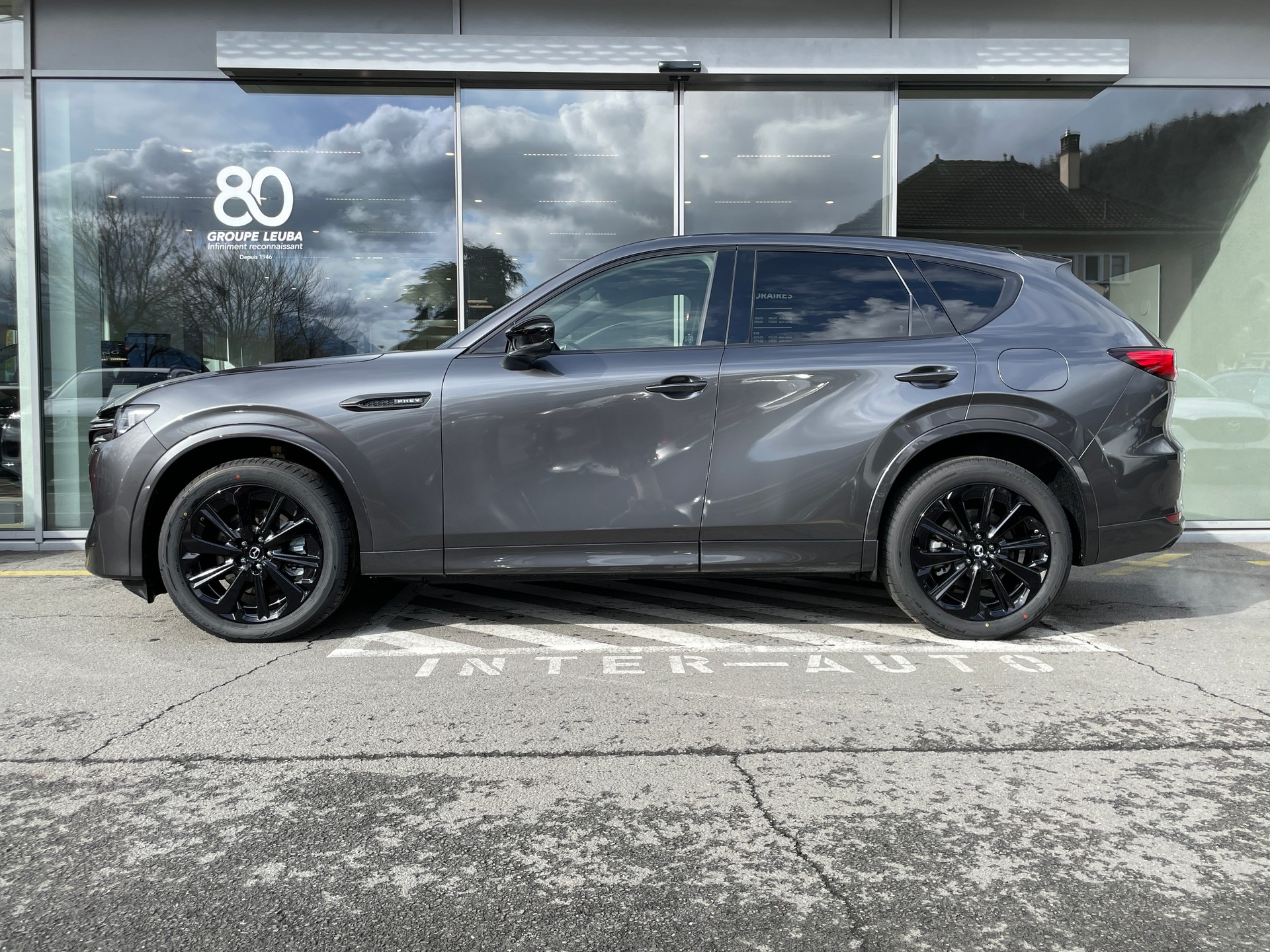 MAZDA CX-60 e-Skyactiv PHEV 327 AWD Homura Plus-showroom-element-2