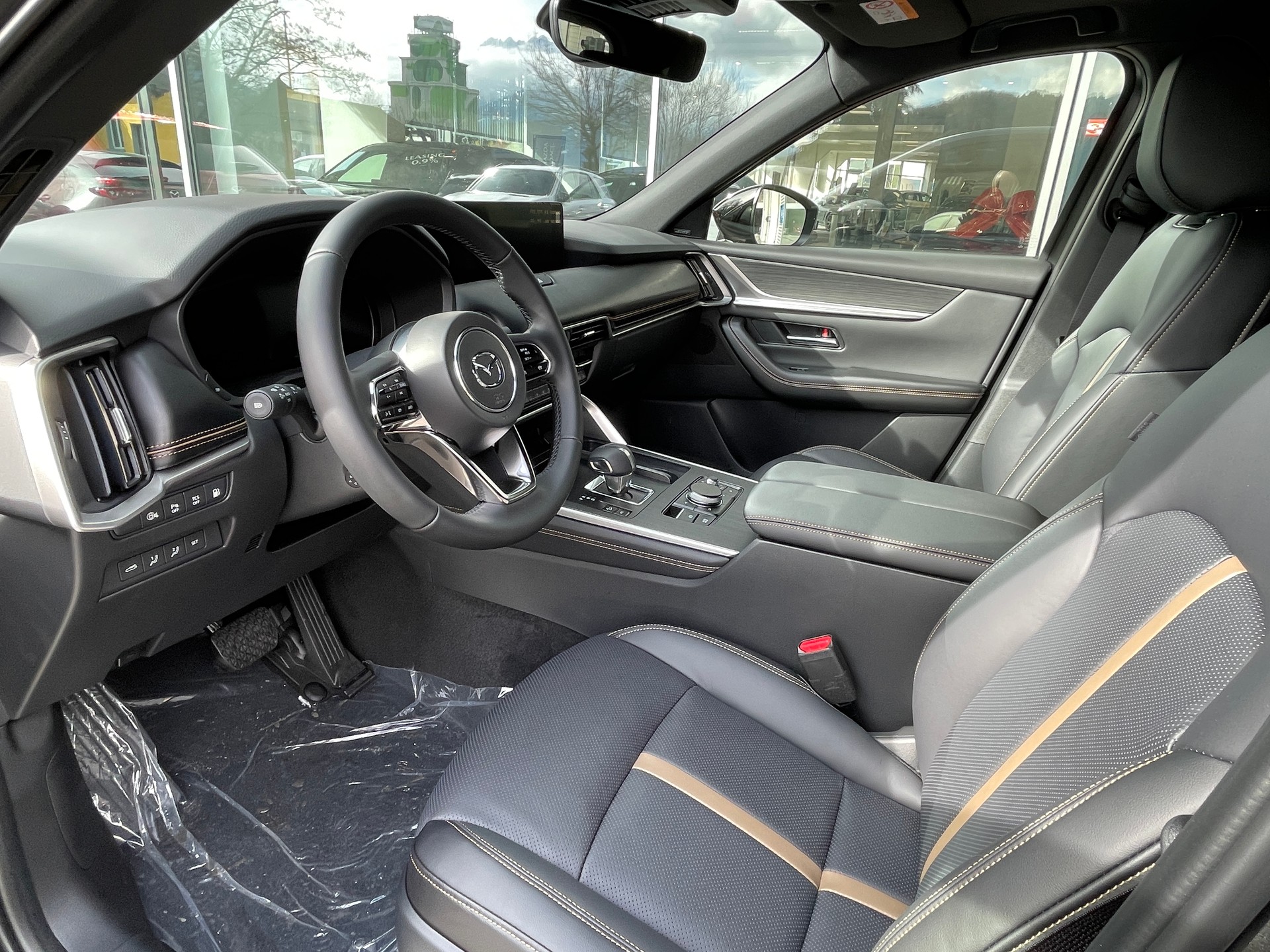 MAZDA CX-60 e-Skyactiv PHEV 327 AWD Homura Plus-image-6