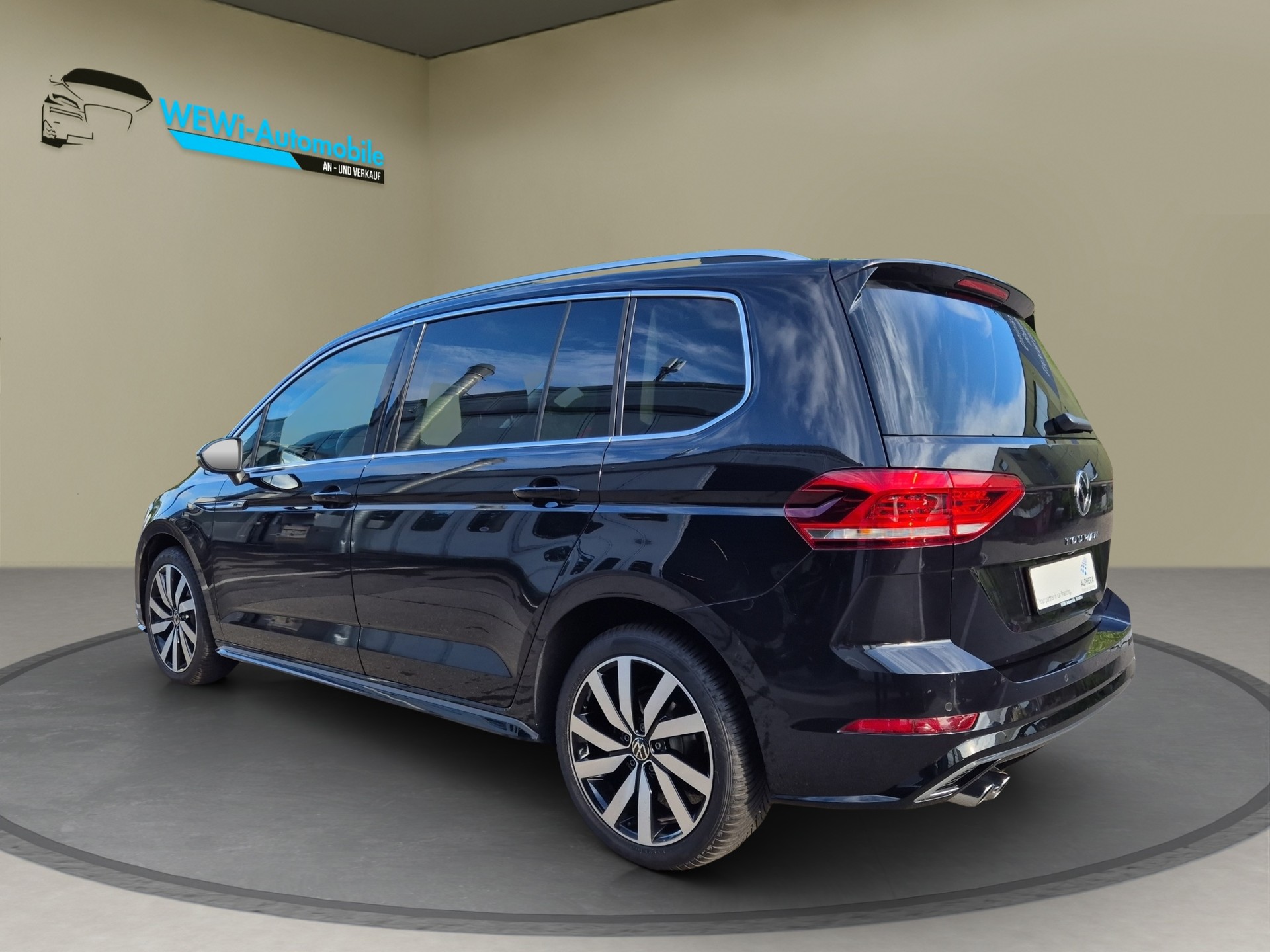 VW Touran 2.0 TDI BlueMotion Technology Highline DSG-showroom-element-2