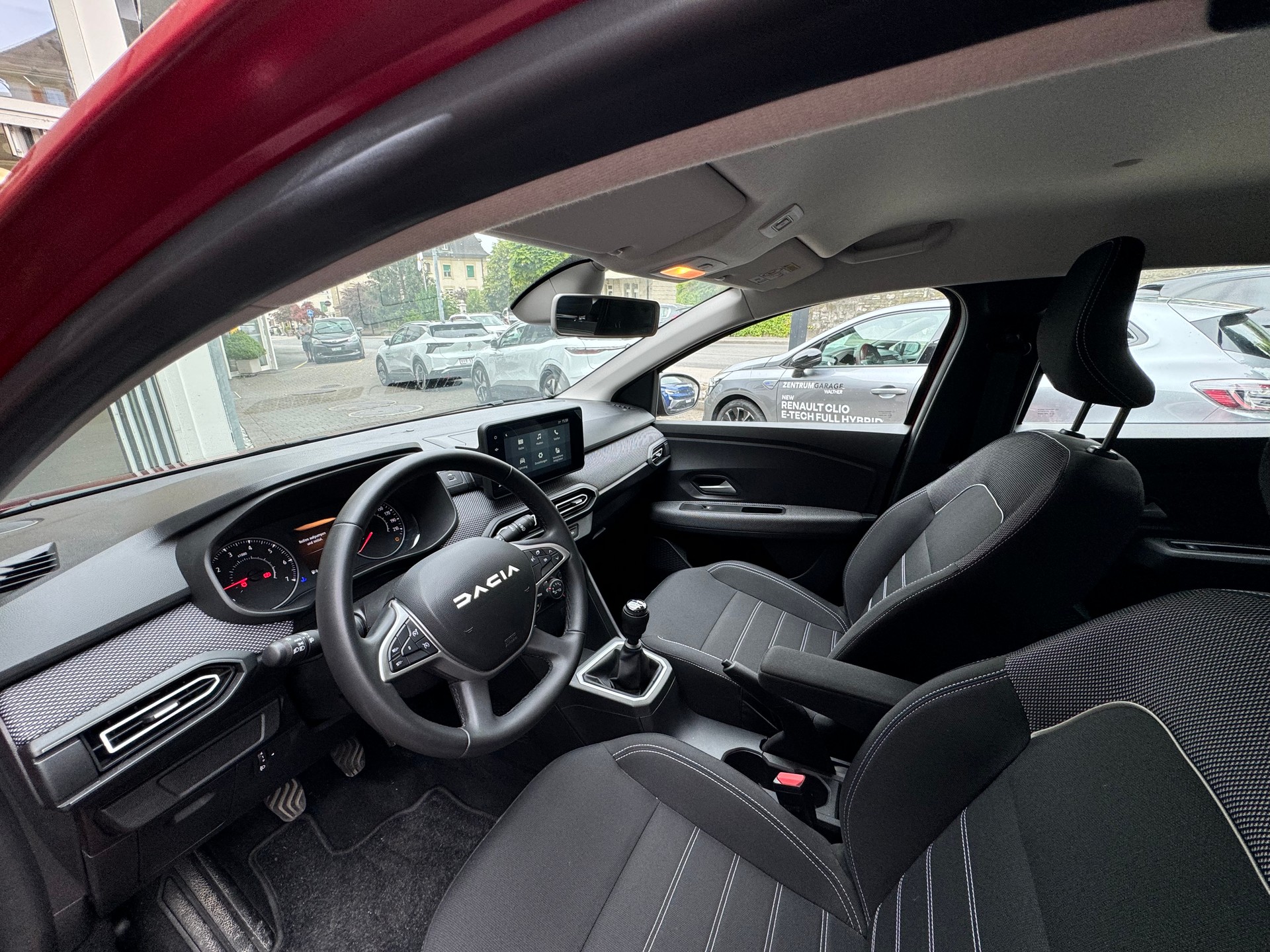 DACIA Sandero TCe 90 Expression-image-13