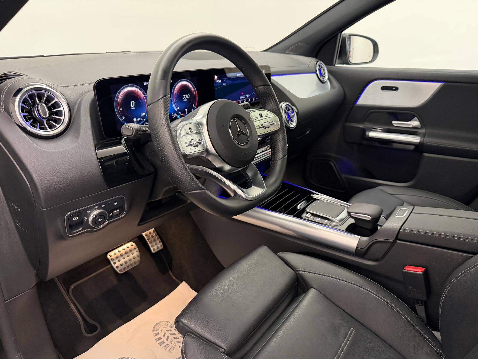 MERCEDES-BENZ GLA 200 4Matic AMG Line 8G-DCT-image-8