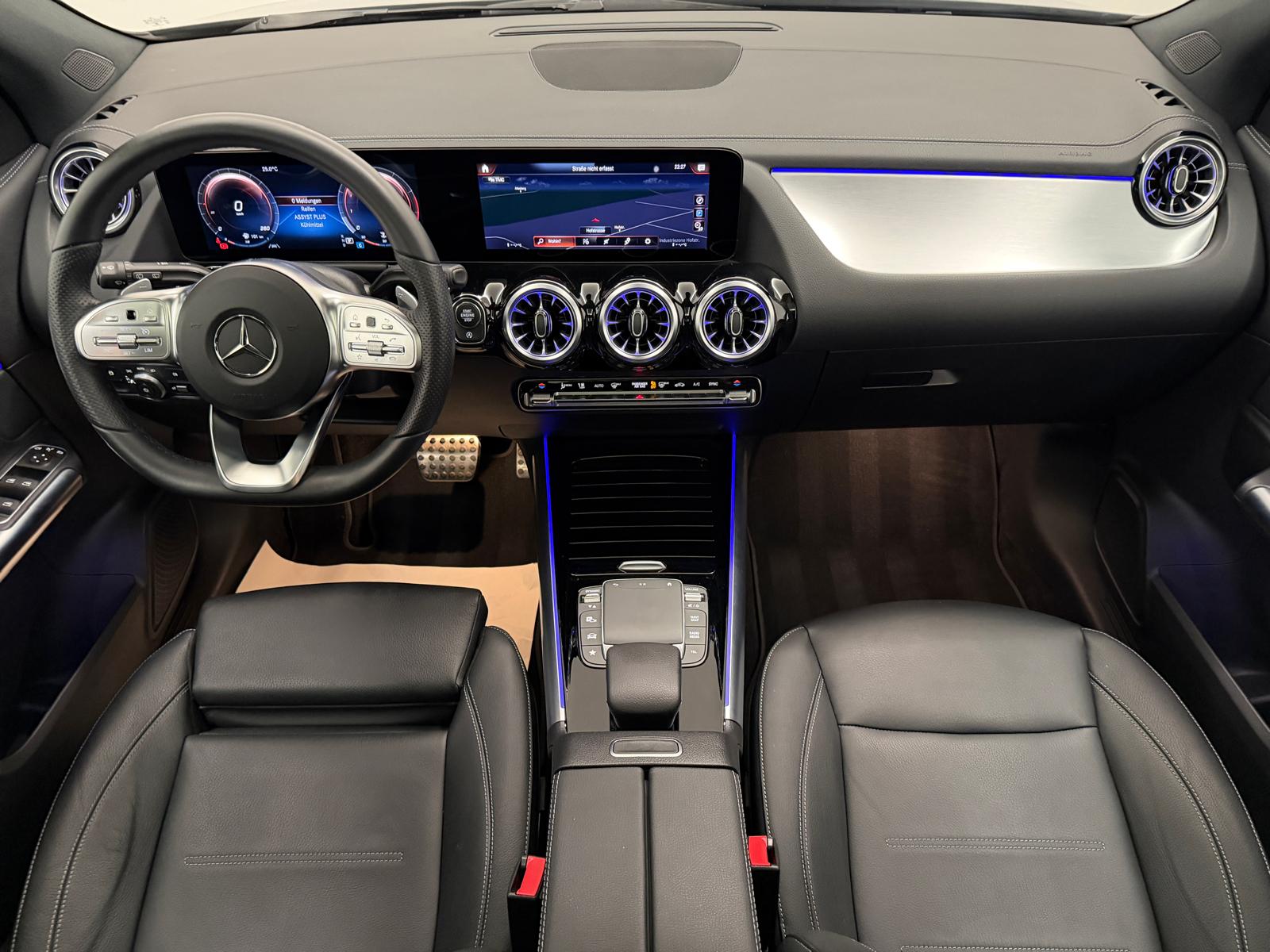 MERCEDES-BENZ GLA 200 4Matic AMG Line 8G-DCT-image-10
