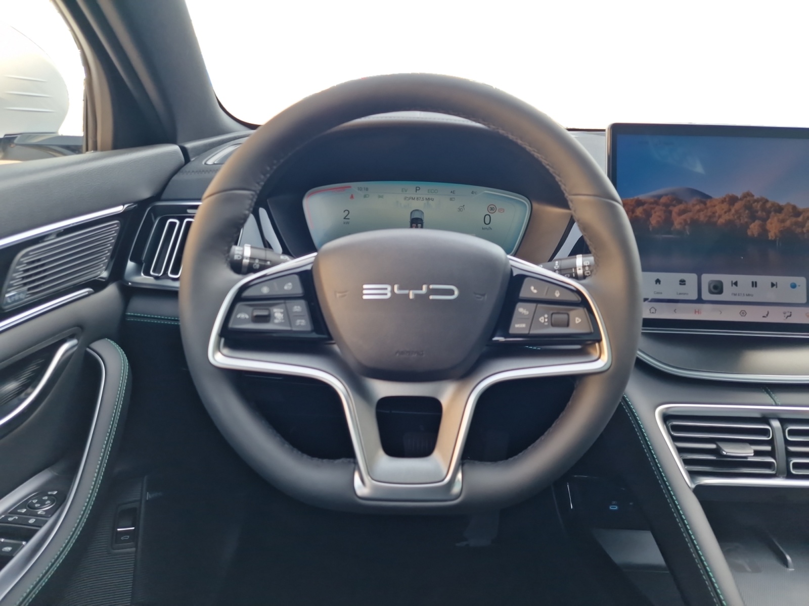 BYD Seal U DM-i Design AWD Panorama 324 PS-image-14